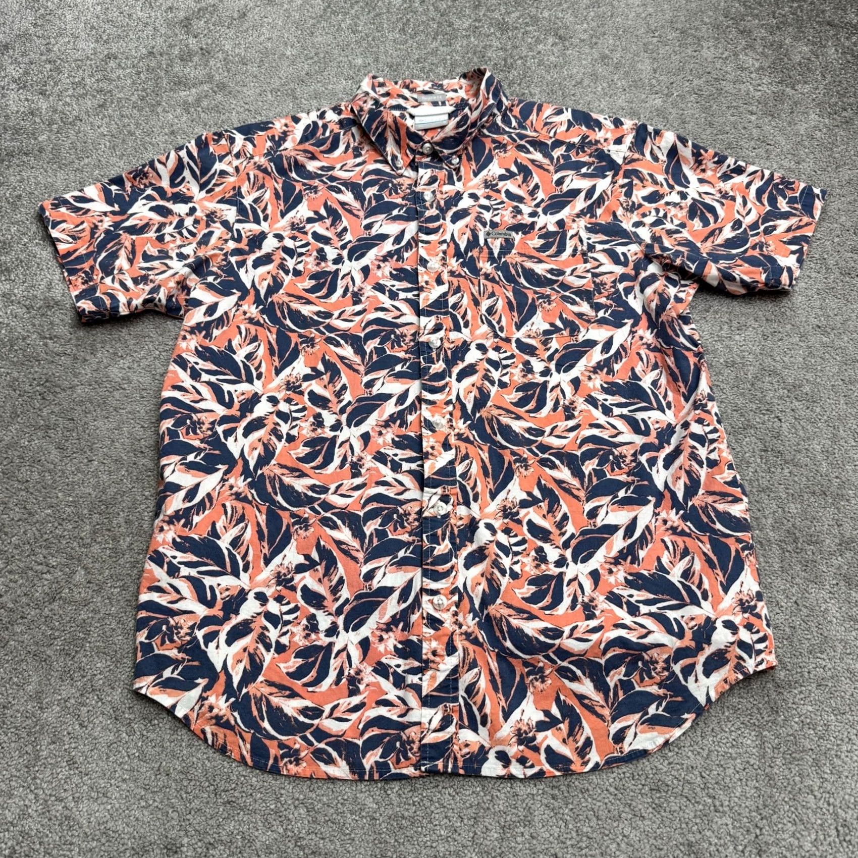 Vintage Columbia Rapid River Floral Button-Down Shirt Mens M Navy Peach Cotton Boho Shirt Size US M / EU 48-50 / 2 - 2 Thumbnail