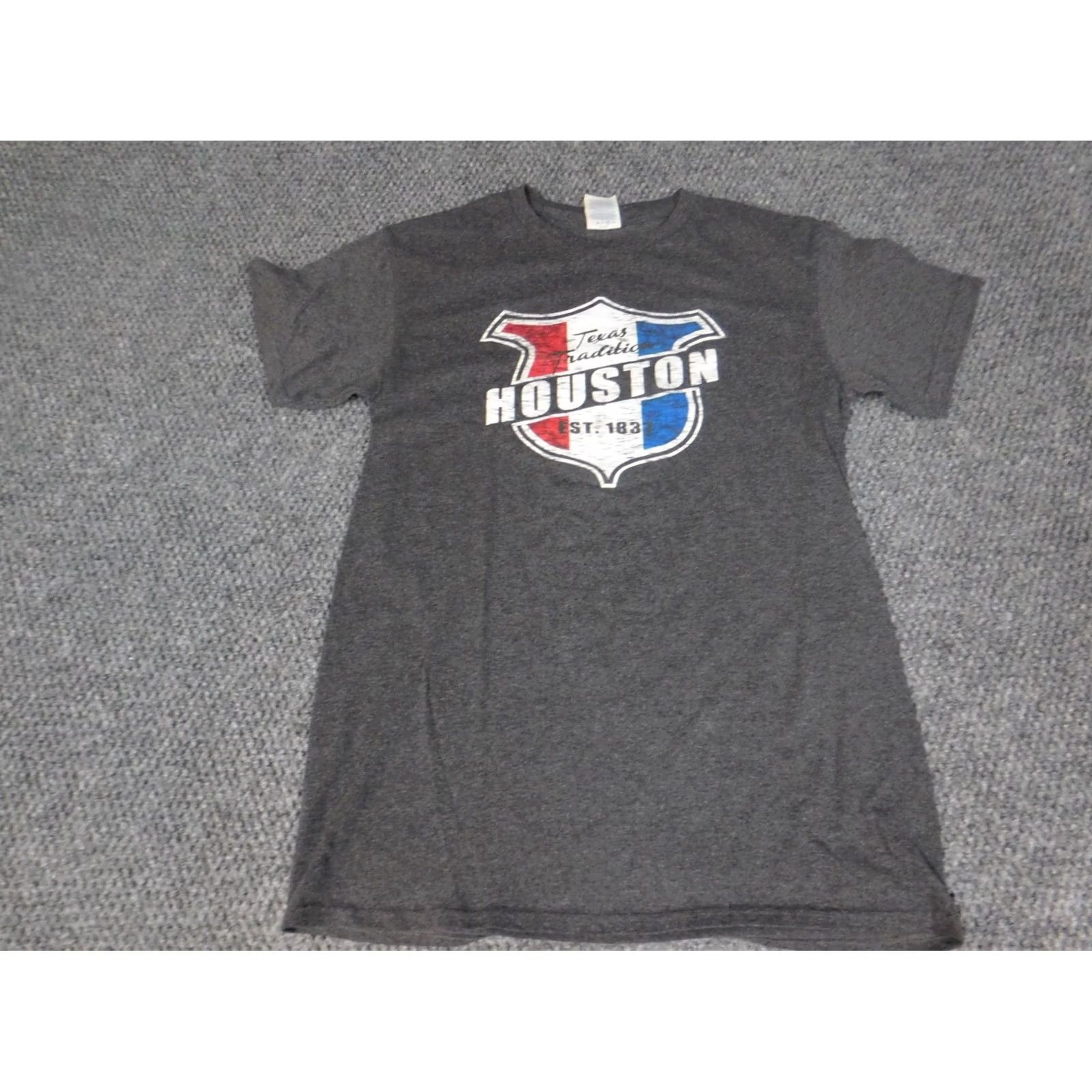 Delta Delta Houston Texas Mens Shirt S Gray Graphic States America Short Sleeve Crew Neck T-Shirt Dog Logo Regular Cotton Blend Polyester All Seasons Size US S / EU 44-46 / 1 - 3 Thumbnail