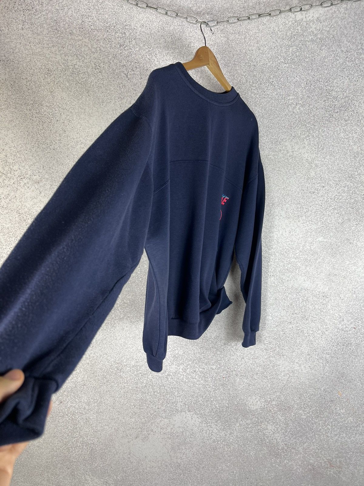 Nike Vintage 80s Nike Sweatshirt Embroidered Logo Size US XL / EU 56 / 4 - 7 Thumbnail