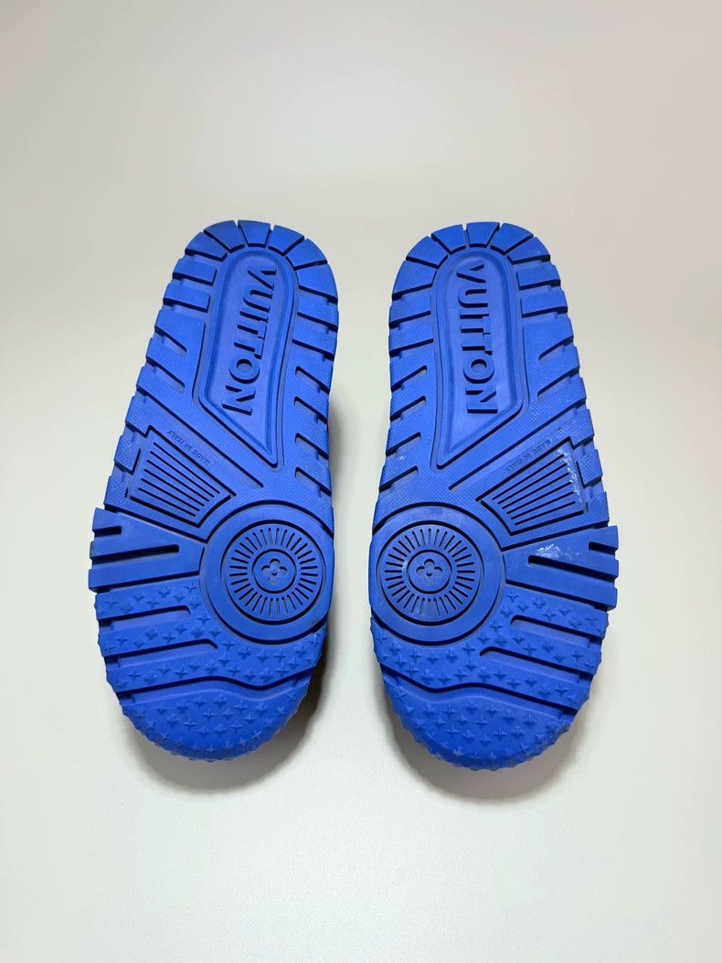 Louis Vuitton Louis Vuitton TRAINER Blue Fat Alligator Embossed Board Sh Size US 9 / EU 42 - 7 Thumbnail