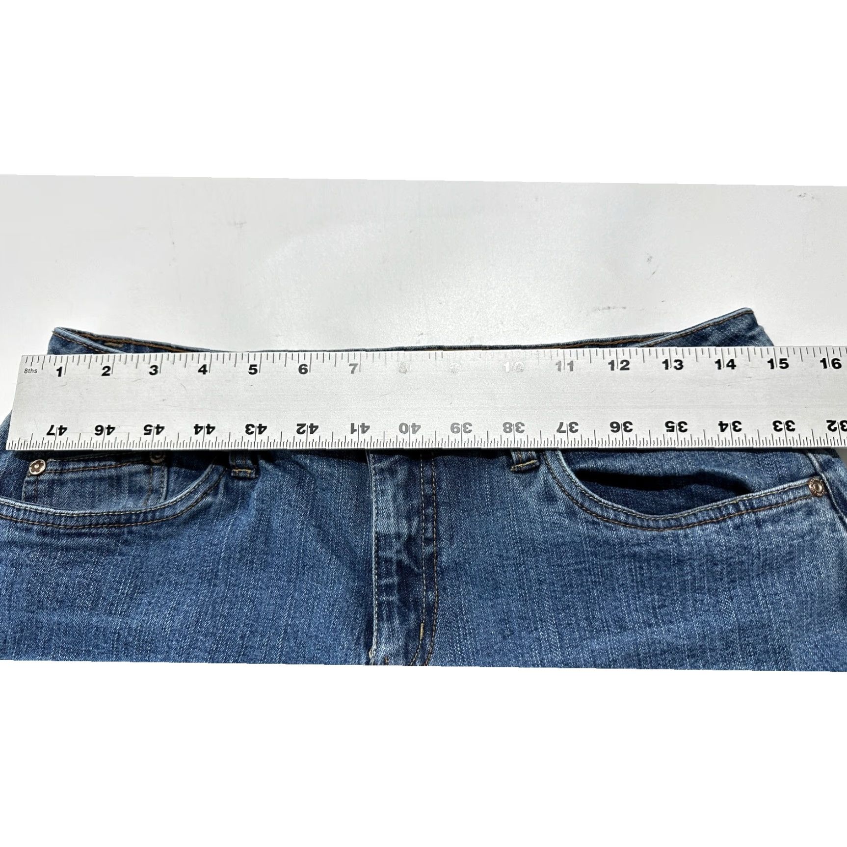 Vintage VINTAGE The Limited Y2K Simple Low Flare Jeans Women 16 Modern Blue Cotton Denim 30in 30in Regular 5-Pocket Size 30" / US 8 / IT 44 - 3 Thumbnail