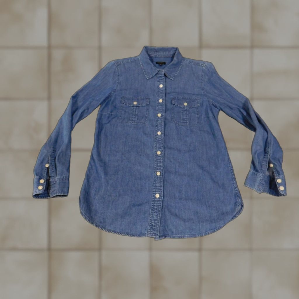 Talbots Talbots Denim Shirt Womens XS Blue Button-Up Long Sleeve Pockets Casual Shirt Regular Fit Size XS / US 0-2 / IT 36-38 - 1 Thumbnail