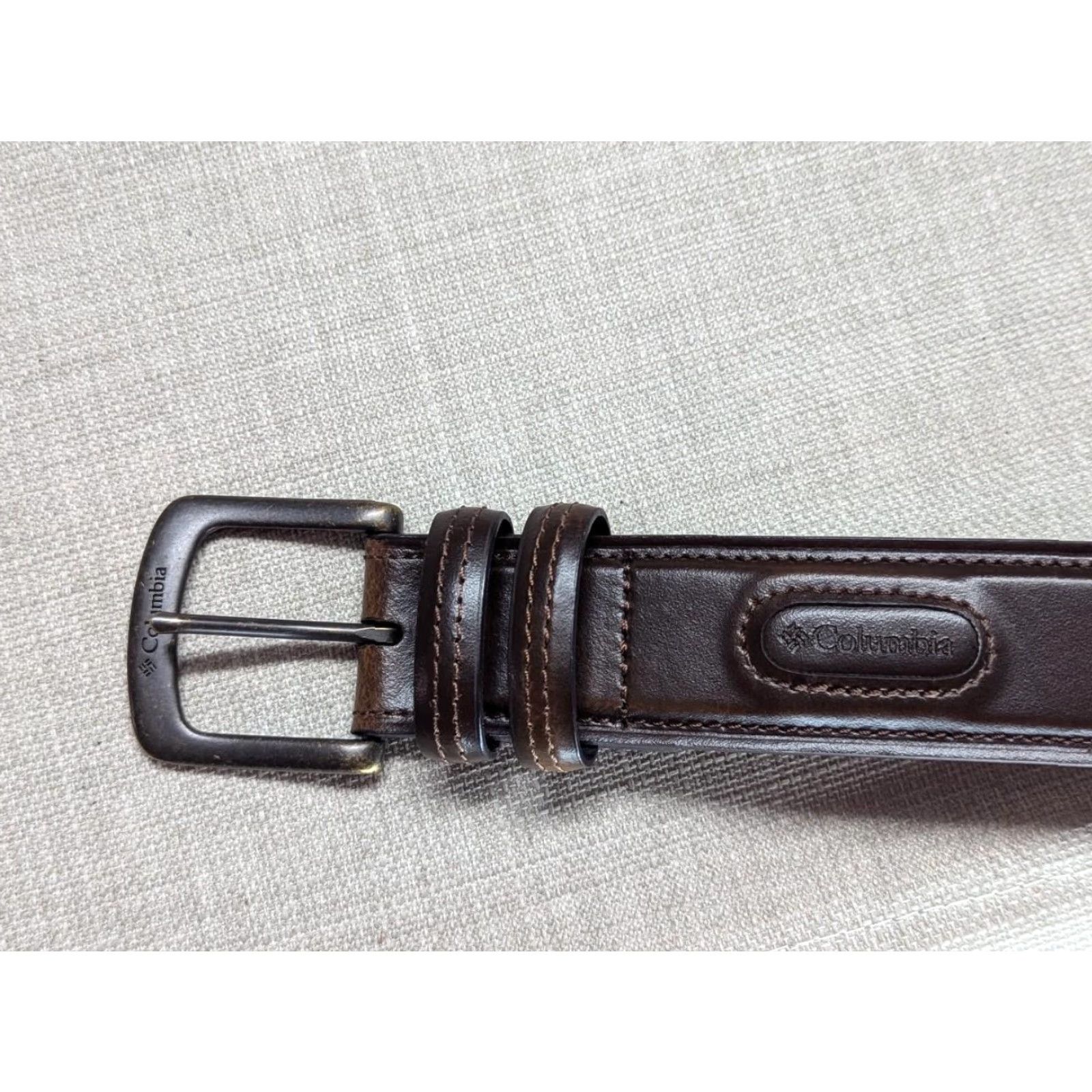 Vintage VINTAGE Columbia Belt Men 42-44 Brown Full Grain Leather Cowhide 1-1/2" Belt Length 49" Holes 40-46 Mens Brown Leather Belt Columbia Size 44 - 2 Thumbnail