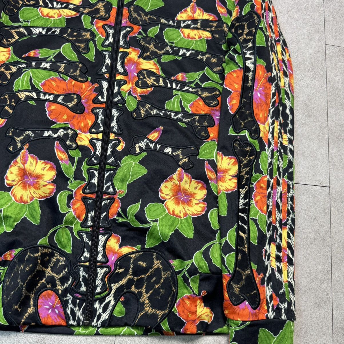 Adidas × Jeremy Scott Adidas Jeremy Scott Botanical Floral Skeleton Tracker Jacket Size US XS / EU 42 / 0 - 3 Thumbnail