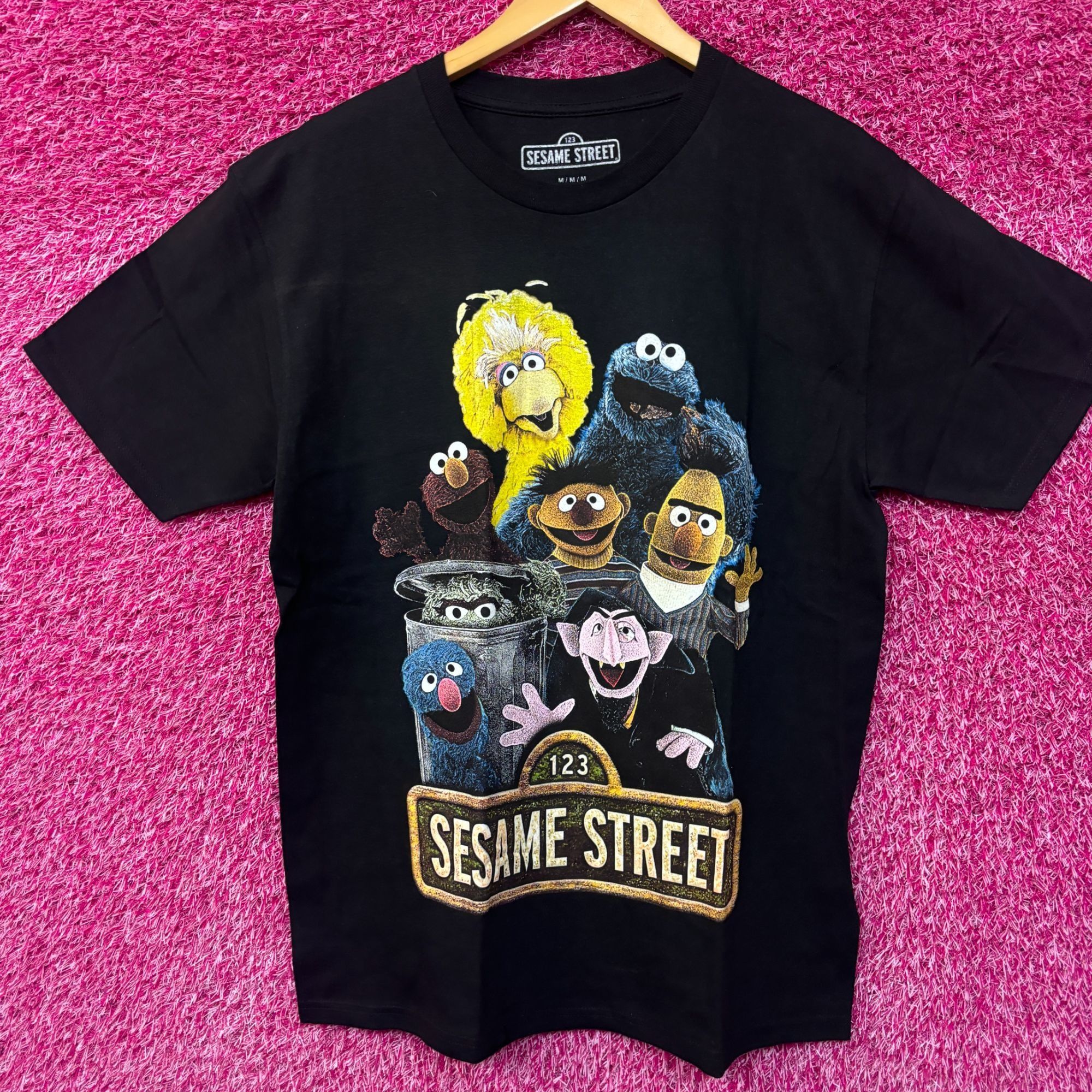 Other Sesame Street character tshirt size medium Size US M / EU 48-50 / 2 - 1 Thumbnail