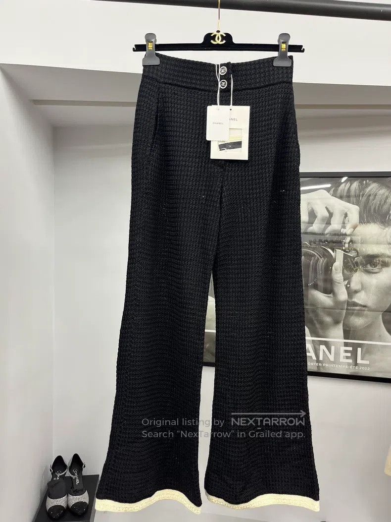 Chanel Chanel 24P black and white stitching waffle casual knitted Size 42" / US 20 - 1 Thumbnail