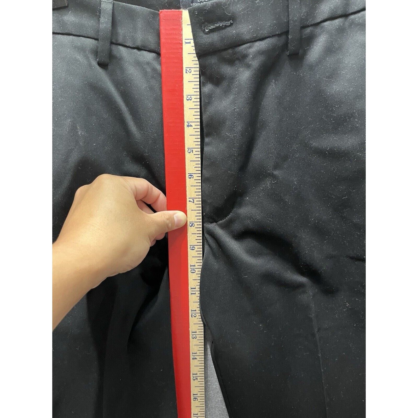 Other NEW DOCKERS MENS SIGNATURE KHAKI SLIM FIT D1 BLACK SZ 30 Size US 30 / EU 46 - 7 Thumbnail