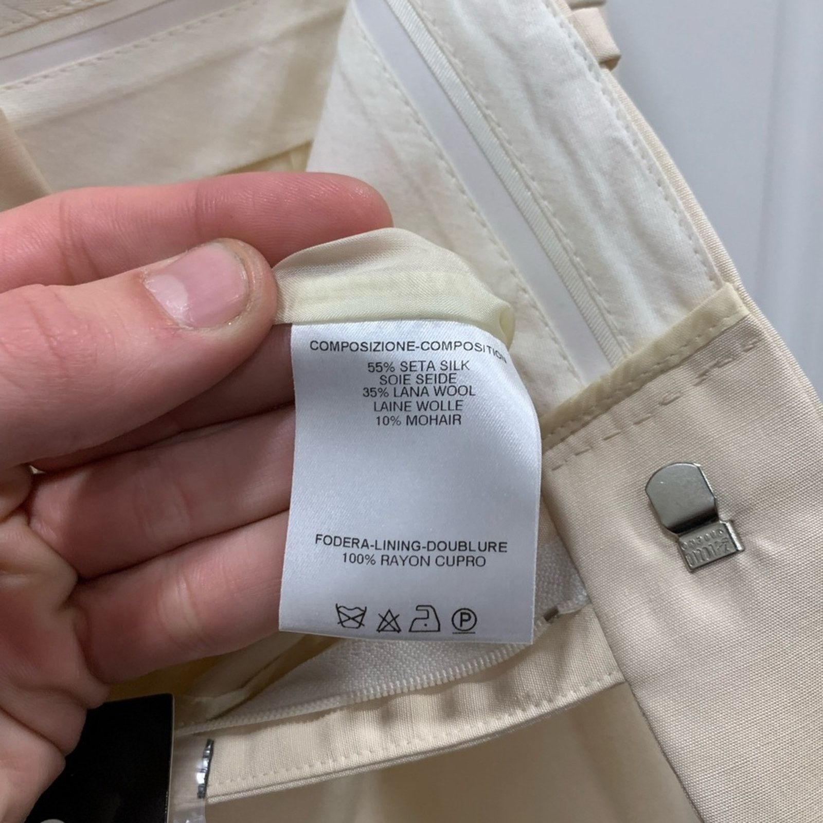 Gucci Vintage Gucci Tom Ford Beige Tan Knee Length Skirt NWT 38 2 Size 26" / US 2 / IT 38 - 7 Thumbnail