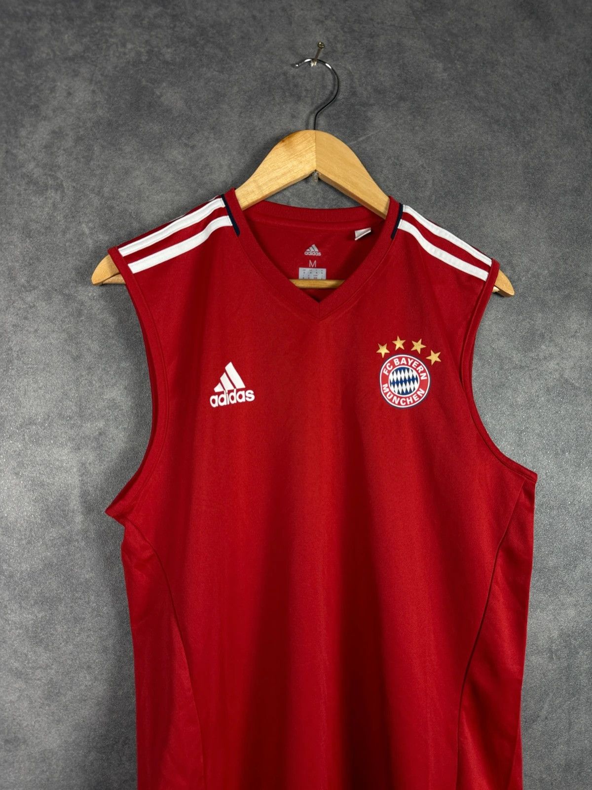 Adidas Adidas Bayern Munich Training Sleeveless Shirt Size US M / EU 48-50 / 2 - 2 Thumbnail