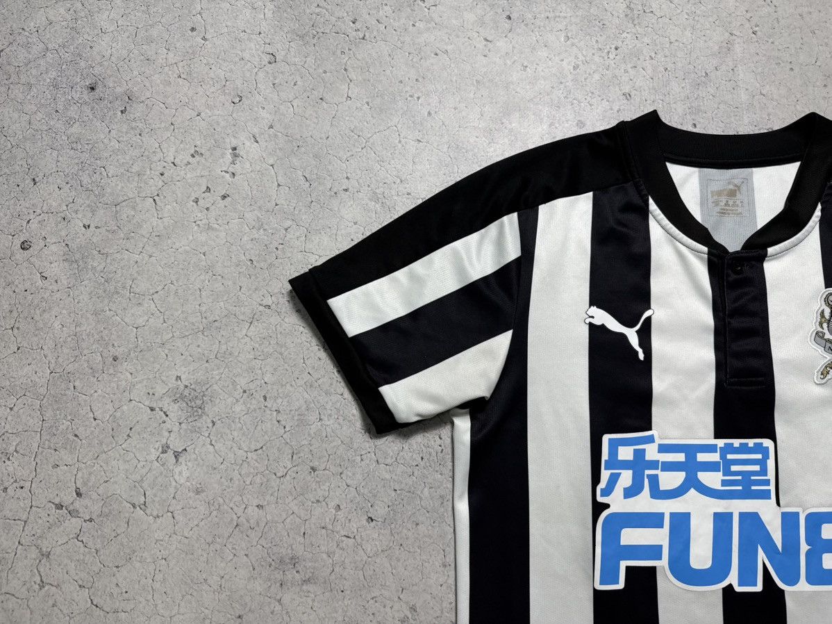 Puma Puma FC Newcastle United 2017/2018 Vintage Soccer Jersey Size US S / EU 44-46 / 1 - 6 Thumbnail