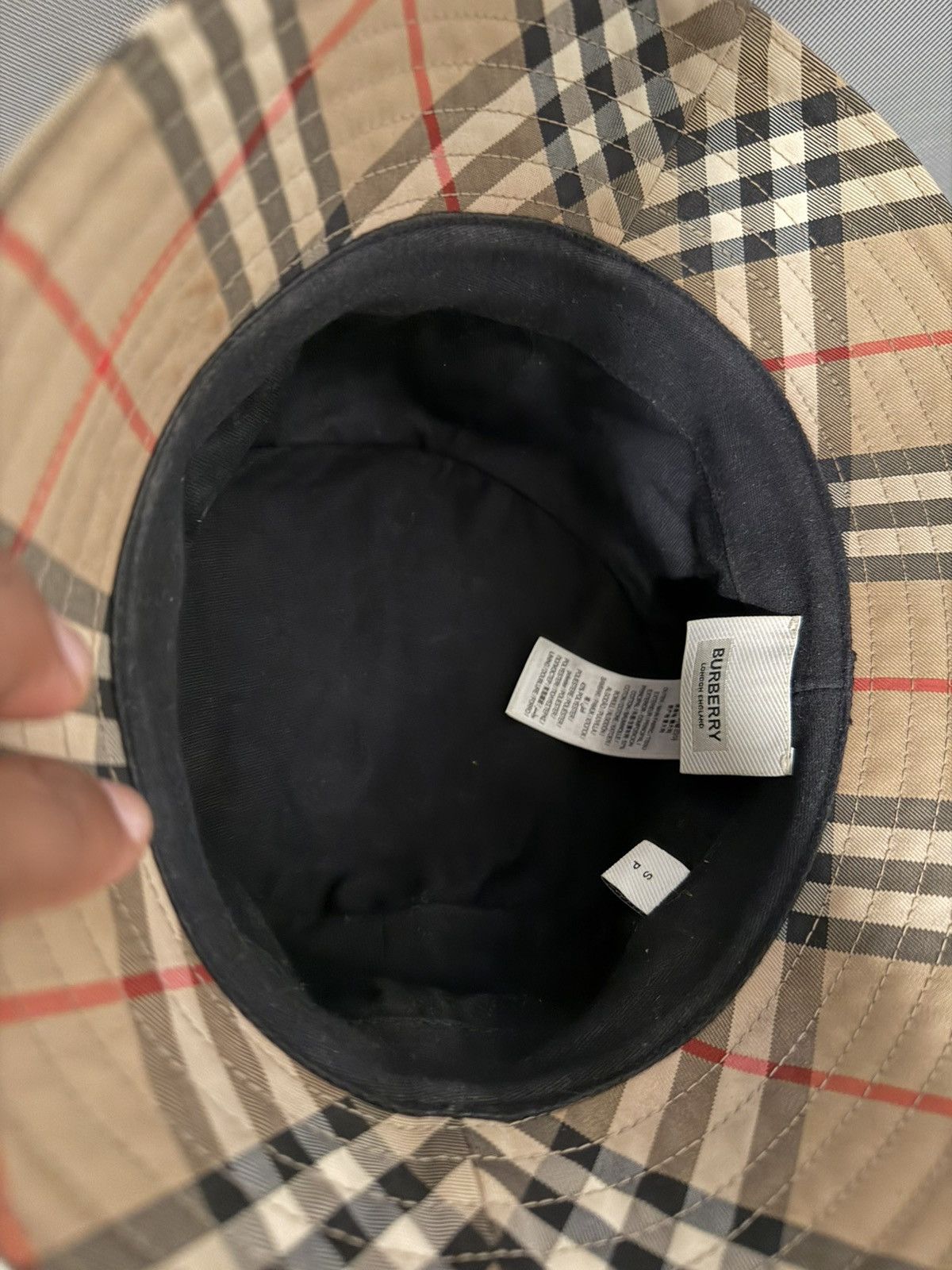 Burberry Check Cotton Bucket Hat Size ONE SIZE - 1 Thumbnail
