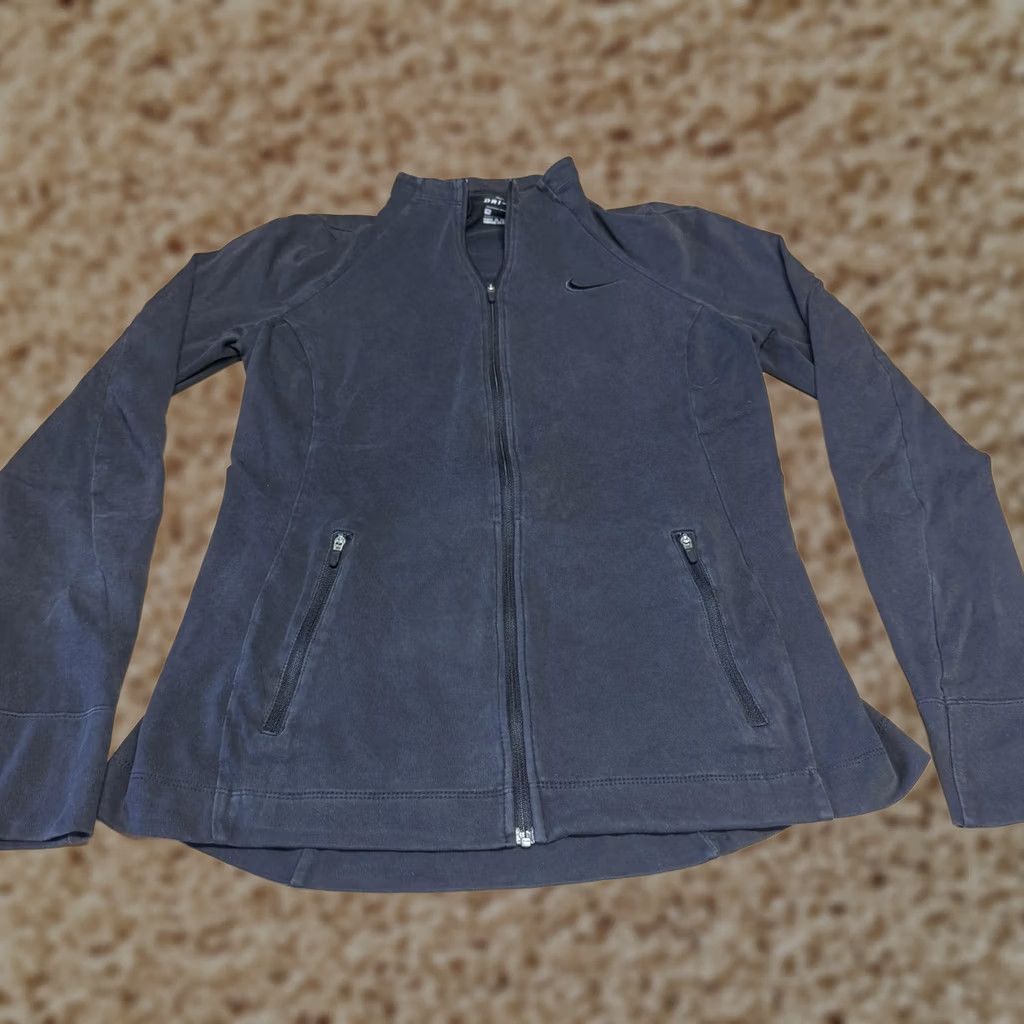 Nike Nike Dri-FIT Jacket Womens M Gray Full Zip Track Running Thumbholes Size M / US 6-8 / IT 42-44 - 1 Thumbnail