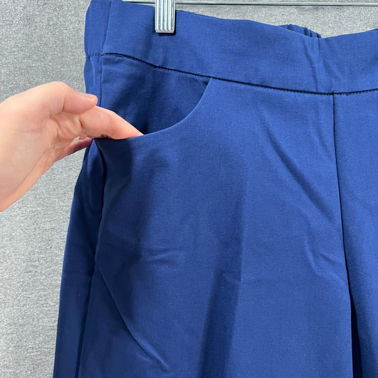 Other Isaac Mizrahi Live! Stretch Crop Wide Leg with Butto Size 36" / US 14 / IT 50 - 9 Thumbnail