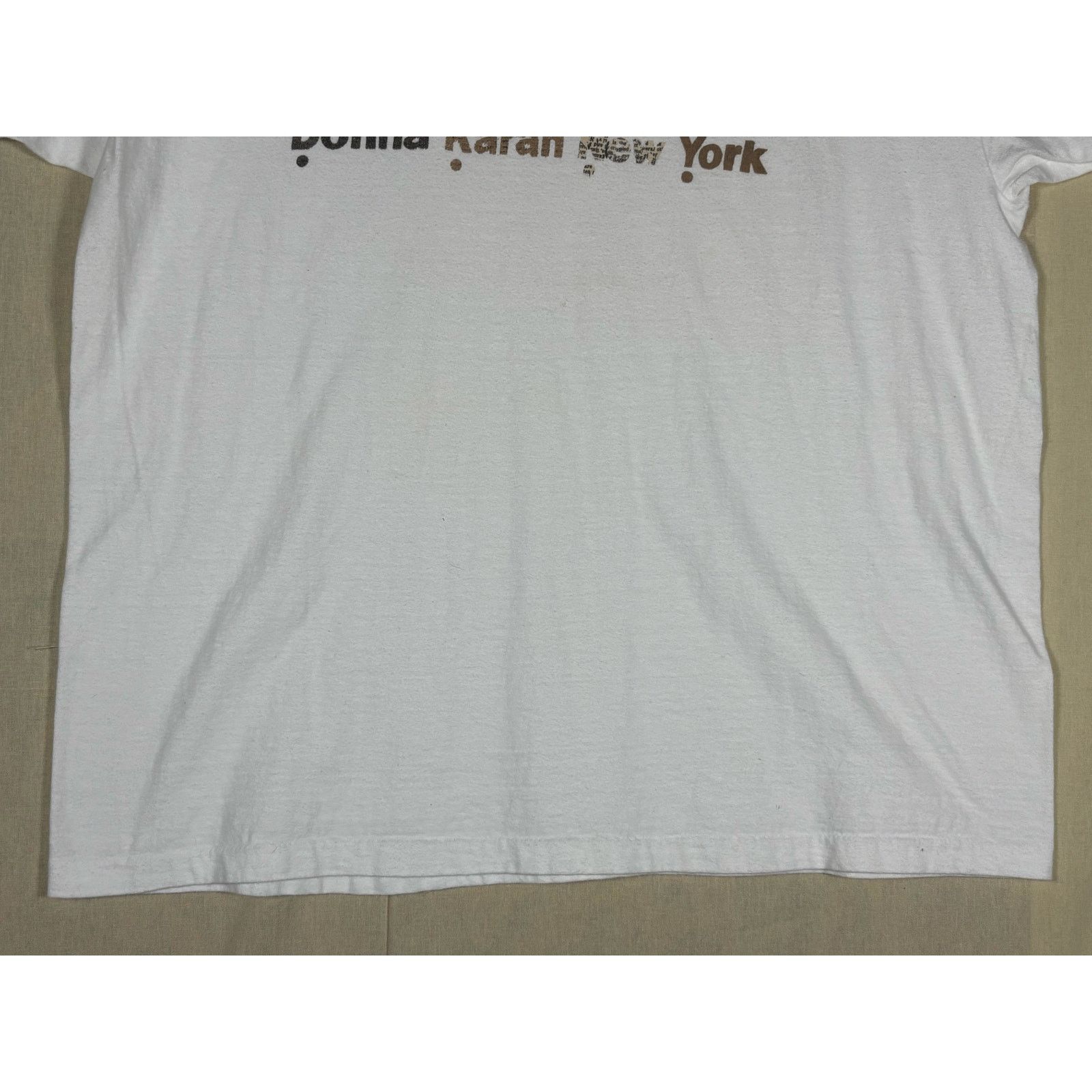 DKNY DKNY Donna Karan New York Graphic T Shirt White Made USA L Size US L / EU 52-54 / 3 - 8 Thumbnail