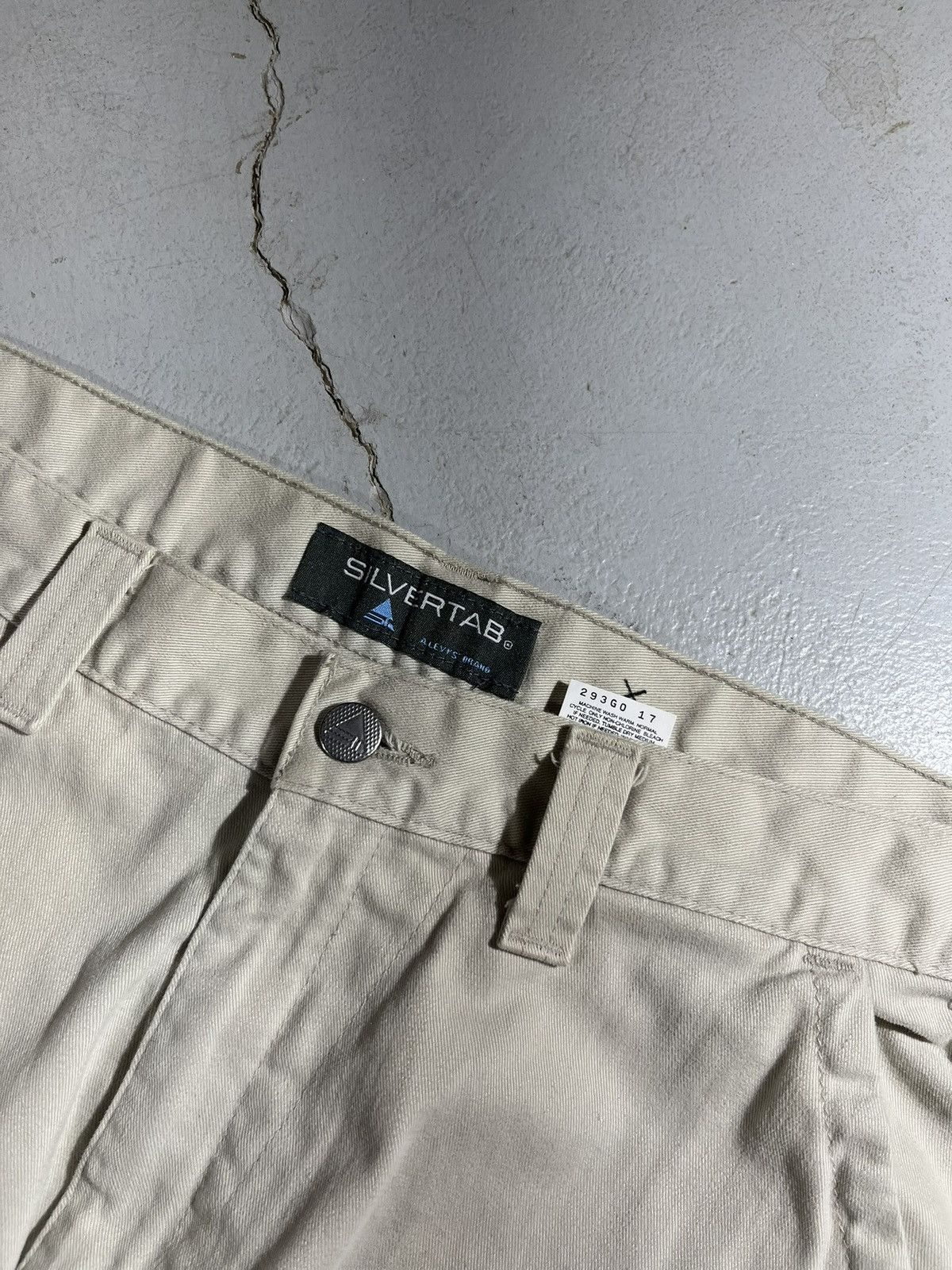 Levi's Levis silvertab vintage beige wide leg cargo pants Size US 36 / EU 52 - 6 Thumbnail
