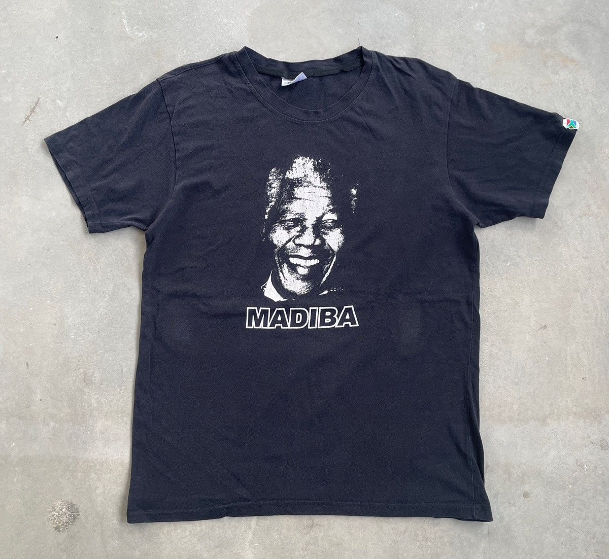 Vintage MADIBA NELSON MANDELA MOVIE TEE Size US M / EU 48-50 / 2 - 1 Thumbnail