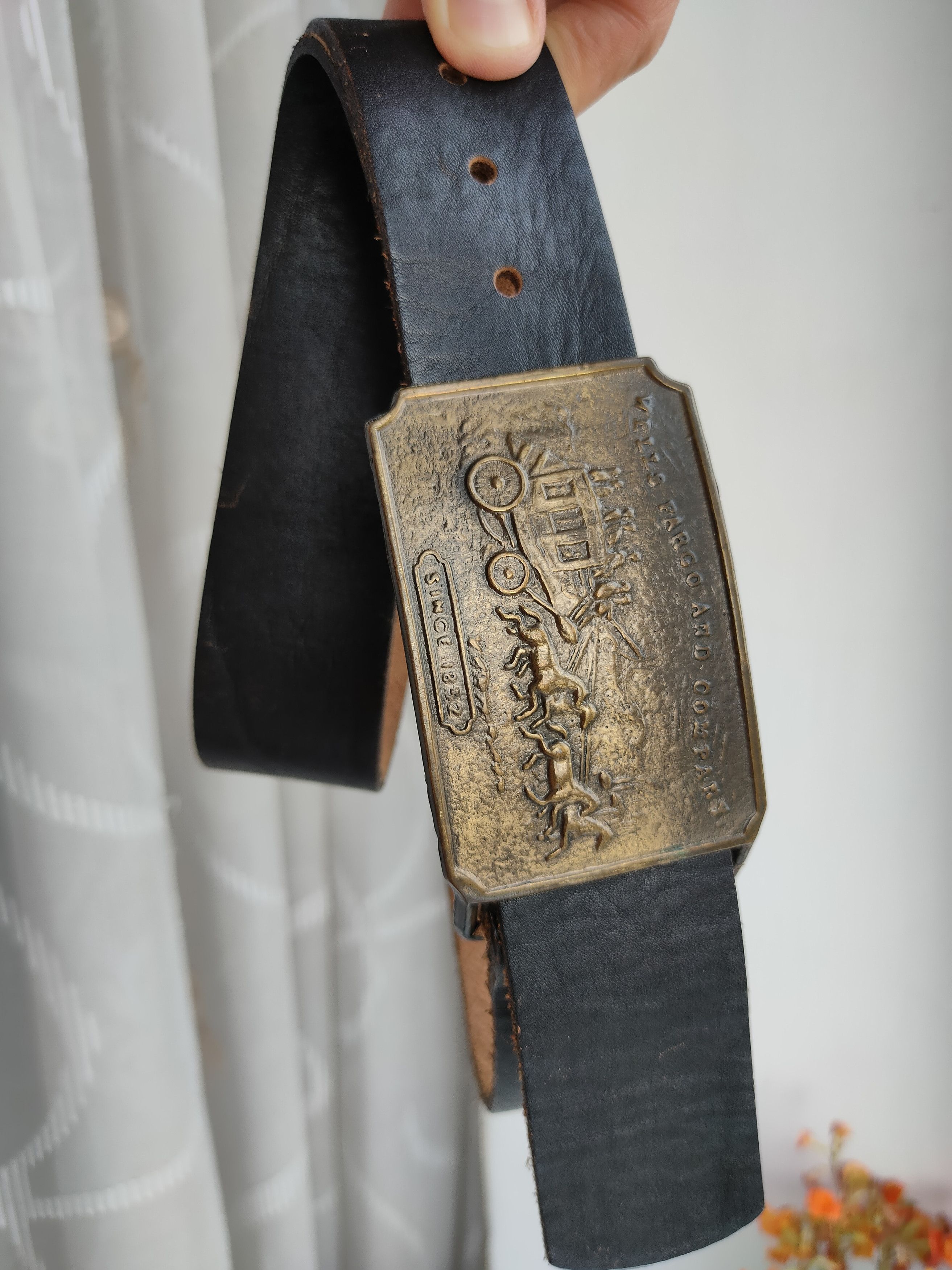Levi's Wells Farco And Company Vintage Leather Belt Vintage Buckle Size ONE SIZE - 1 Thumbnail