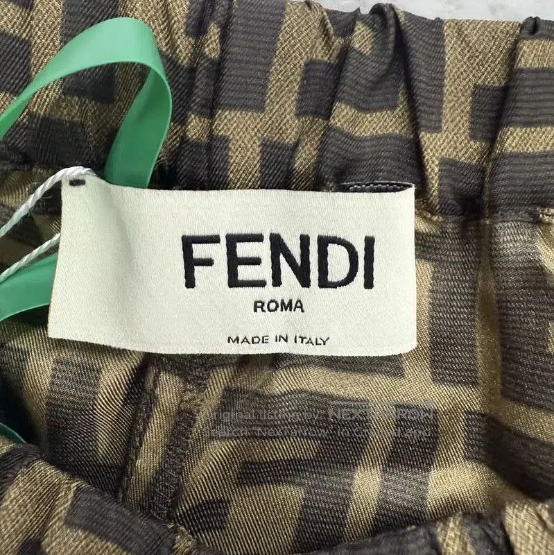 Fendi Fendi Colorful Silk Women's Shorts . Size 23" - 7 Thumbnail