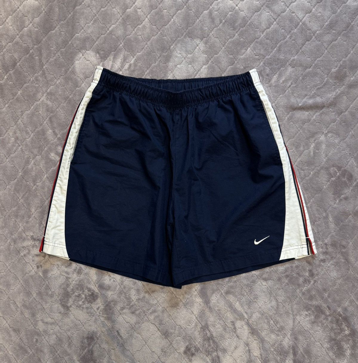 Nike × Vintage Og Vintage Nike Nylon Track Shorts Size US 36 / EU 52 - 1 Thumbnail