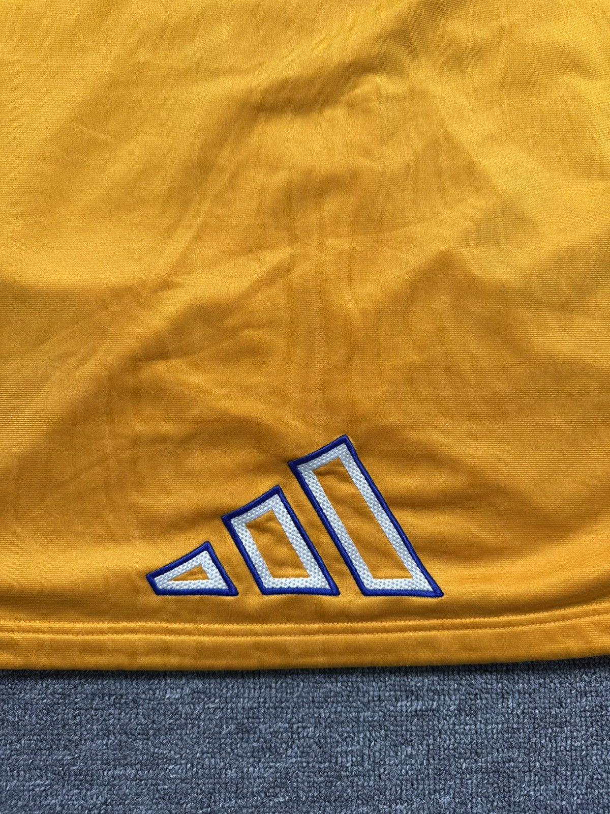 Adidas Vintage Adidas Men's L Short Sleeve Track Jacket Full Zip Size US L / EU 52-54 / 3 - 10 Thumbnail