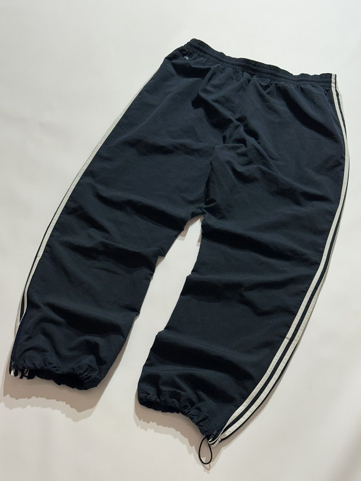 Adidas Vintage Adidas 3-Stripe Wide-Leg Track Pants Size US 34 / EU 50 - 3 Thumbnail