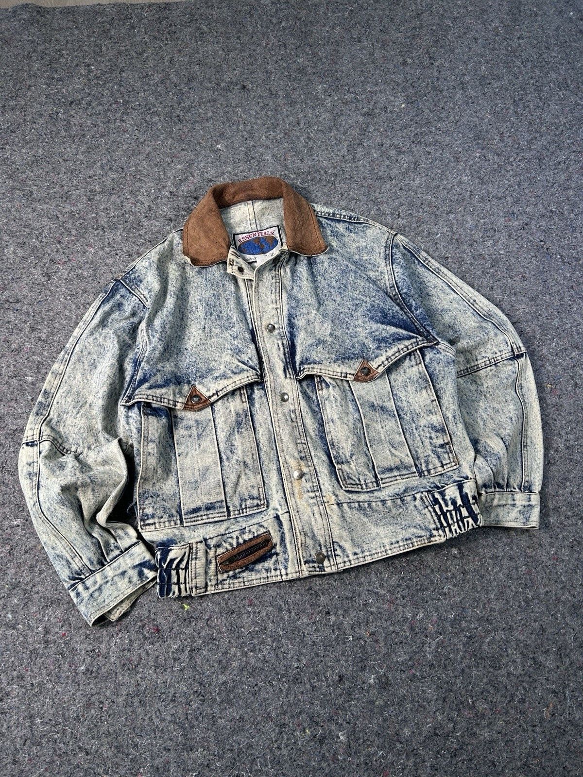 Other Essentials Vintage Acid Wash Denim Jacket Size S Size US S / EU 44-46 / 1 - 3 Thumbnail