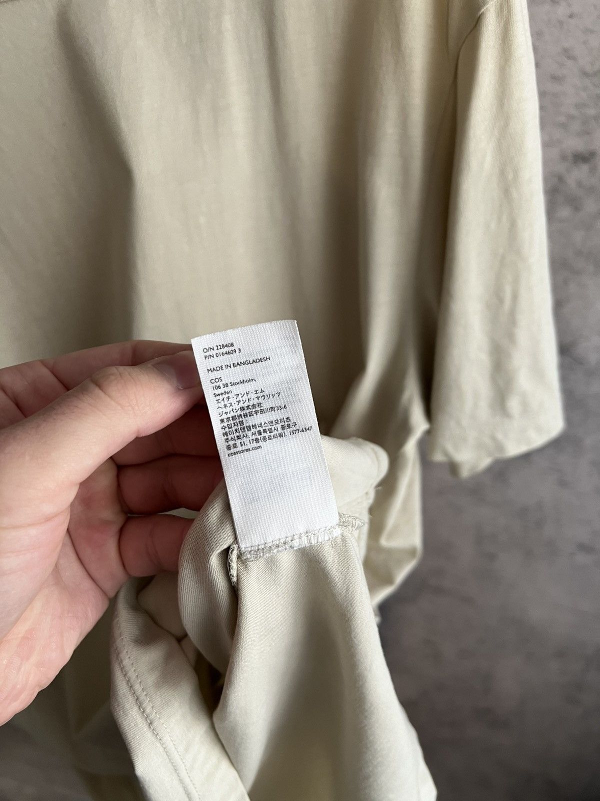 Cos Mens Cos T-Shirt Cotton Beige Tee size M Basic Casual Size US M / EU 48-50 / 2 - 8 Thumbnail