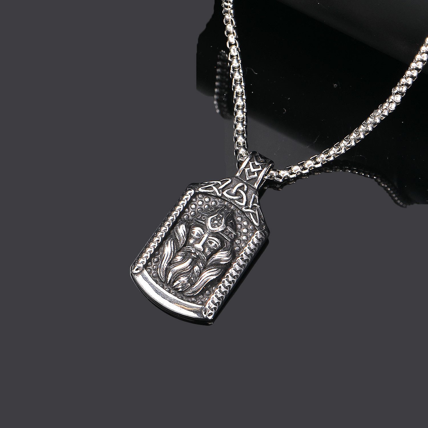 Jewelry Helmeted Warrior Necklace Size ONE SIZE - 1 Preview
