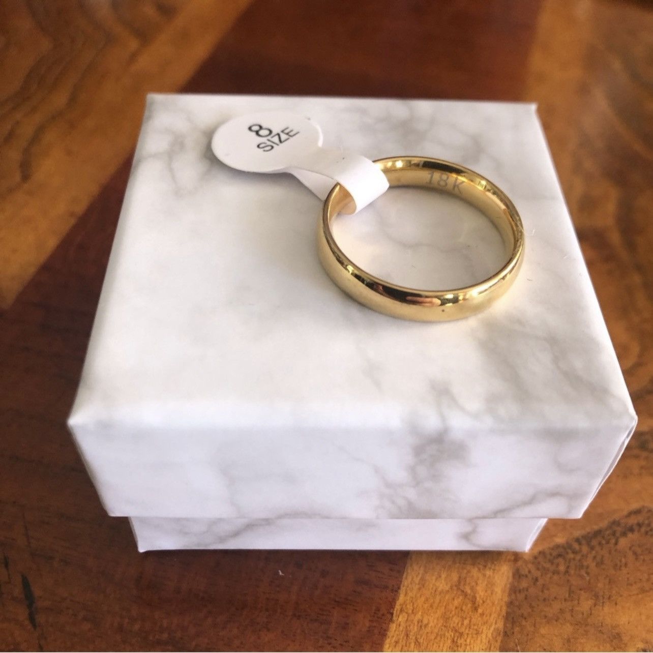 Jewelry Ladies 18kt solid yellow gold 4mm classic dome band NWT 8 Size ONE SIZE - 3 Thumbnail