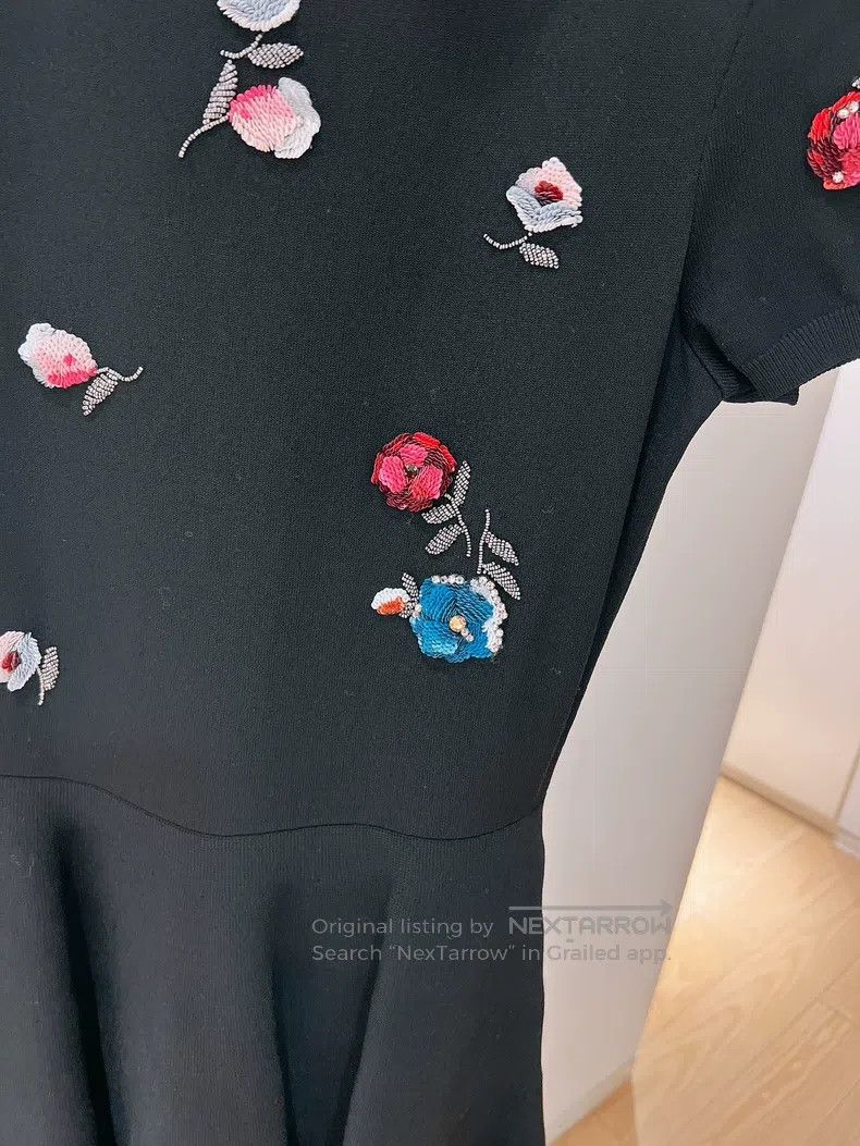 Valentino Valentino Three-dimensional floral knitted dress Size S / US 4 / IT 40 - 4 Thumbnail