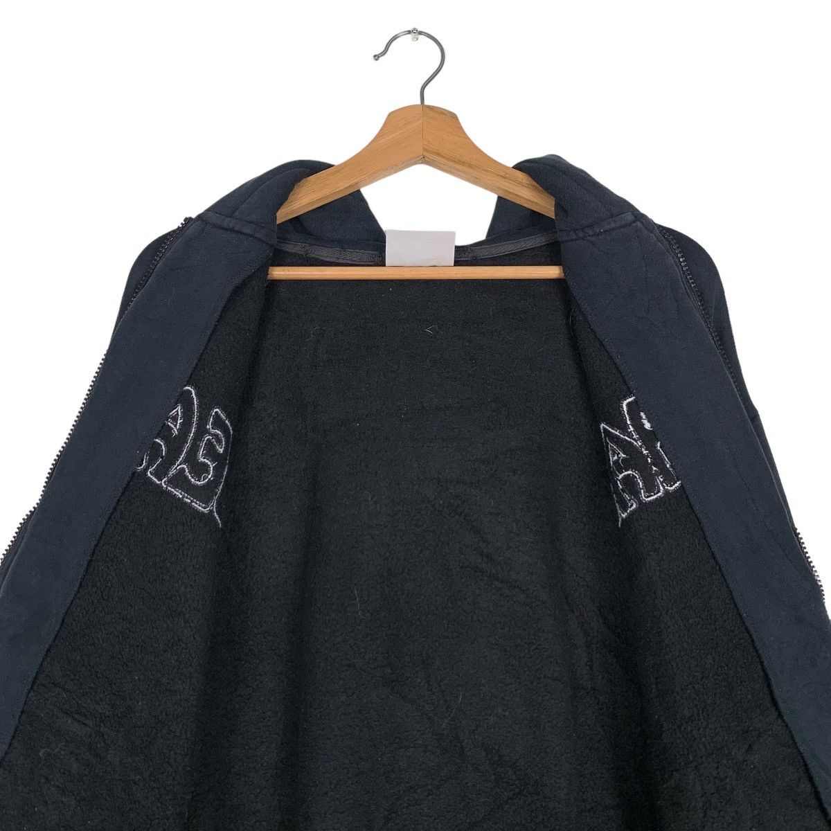 Vintage NEV Ideal Shape Big Logo Zipper Hoodies #0757-C34 Size US L / EU 52-54 / 3 - 11 Thumbnail