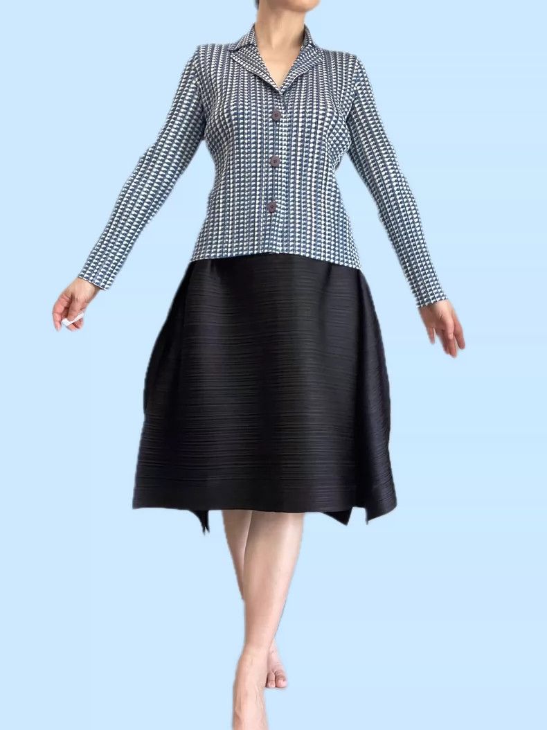 Issey Miyake Issey Miyake size:3 The light blue color is particularly f Size M / US 6-8 / IT 42-44 - 1 Thumbnail