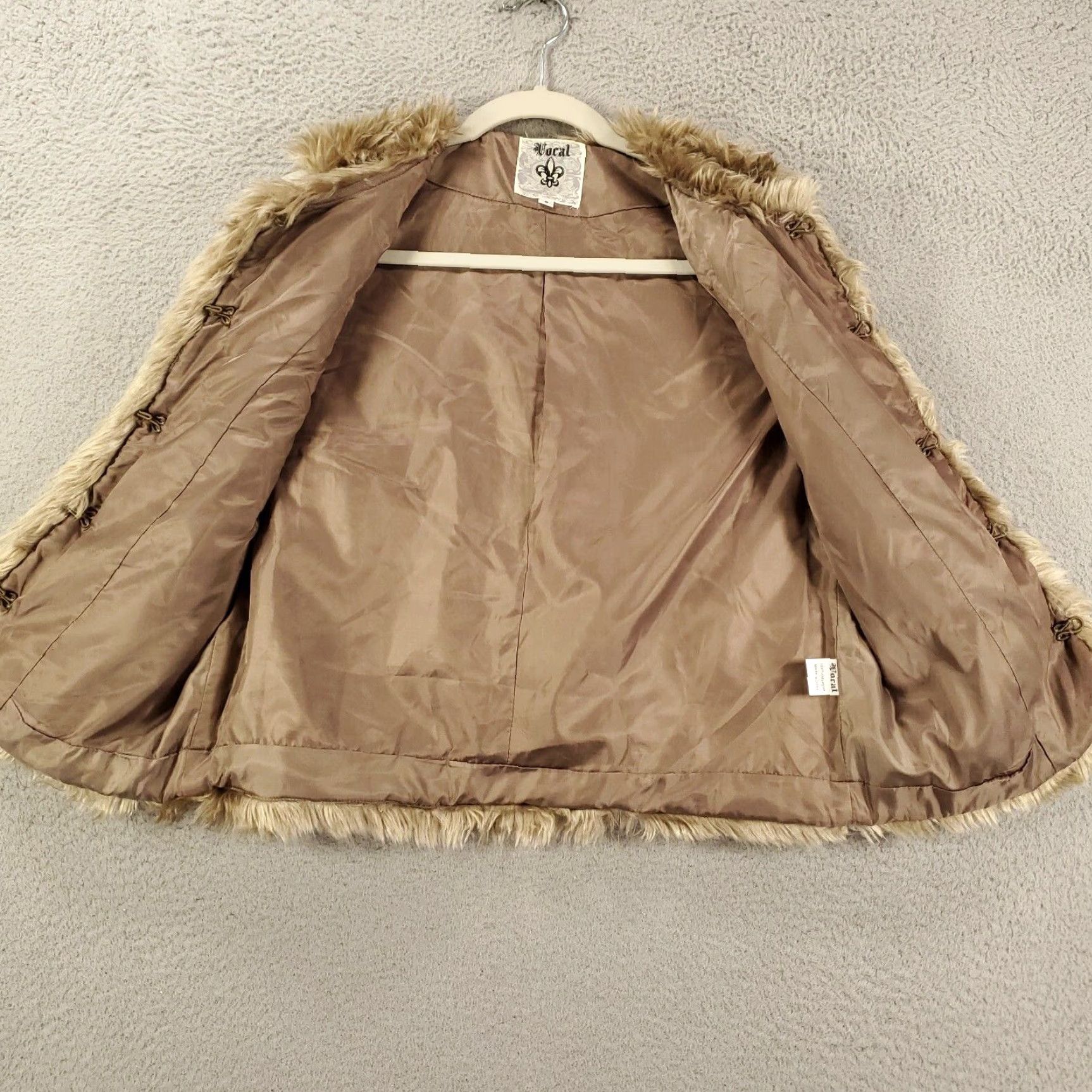 Vintage Vocal Women's Faux Fur Vest Small Brown Casual Bohemian Sleeveless Lined Pockets Size S / US 4 / IT 40 - 2 Thumbnail