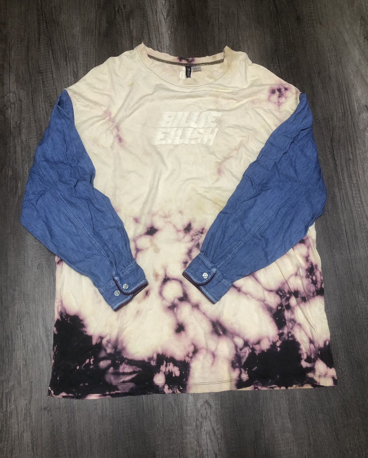 Billie Eilish × H&M BILLIE EILISH x DIVIDED H&M COPYRIGHT 2020 Size US XL / EU 56 / 4 - 2 Thumbnail