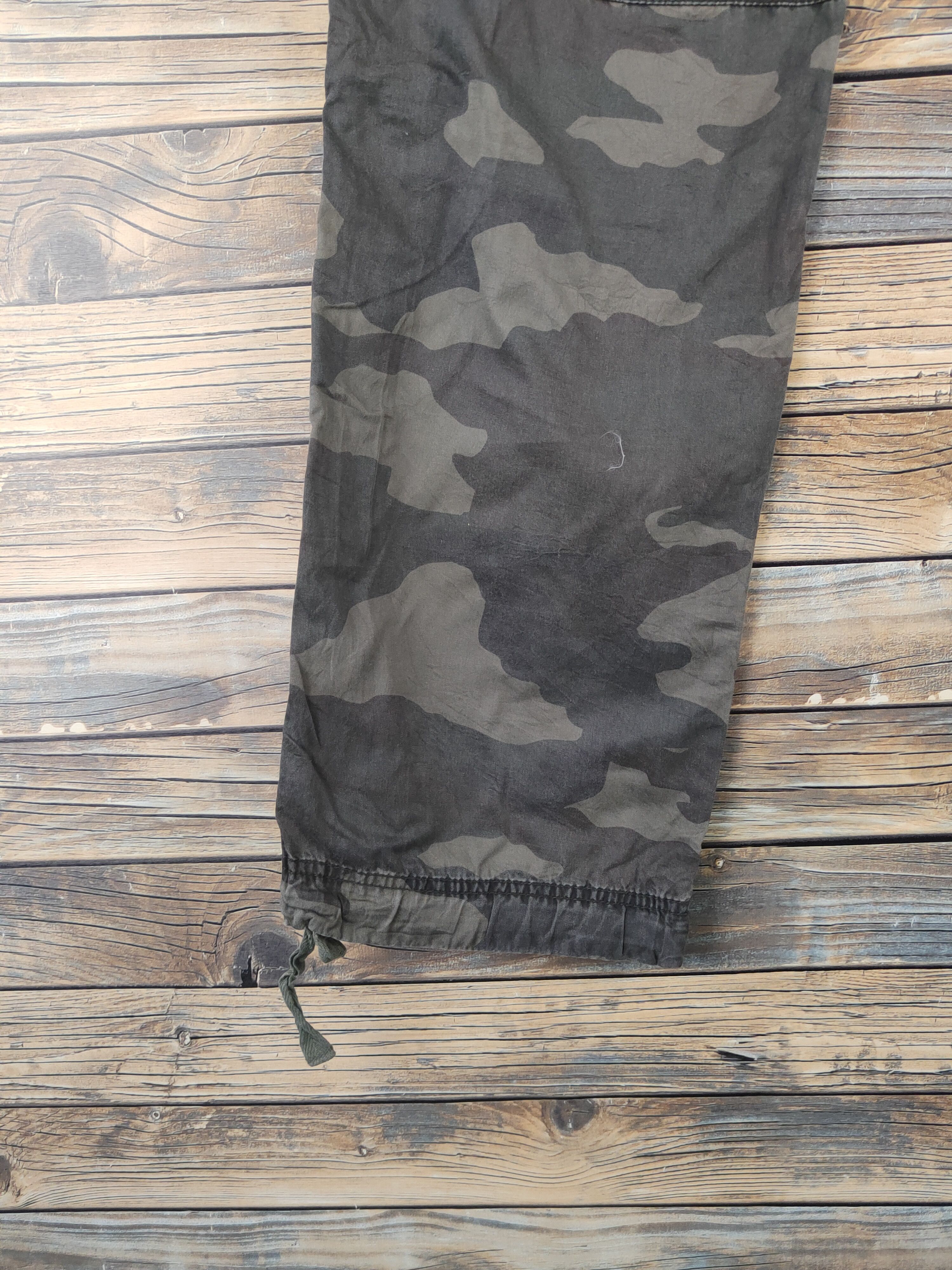 Japanese Brand DL Uniqlo Camouflage Multipocket Cargo Pants #46-259T Size US 32 / EU 48 - 11 Thumbnail