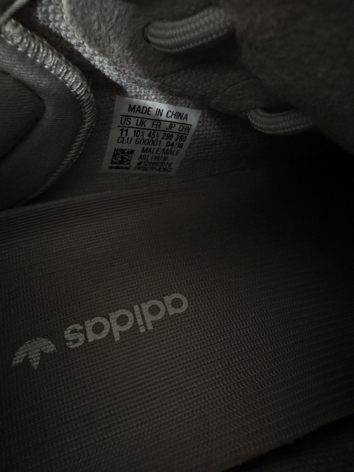 Adidas YEEZY BOOST 350 V2 Size US 11 / EU 44 - 8 Thumbnail