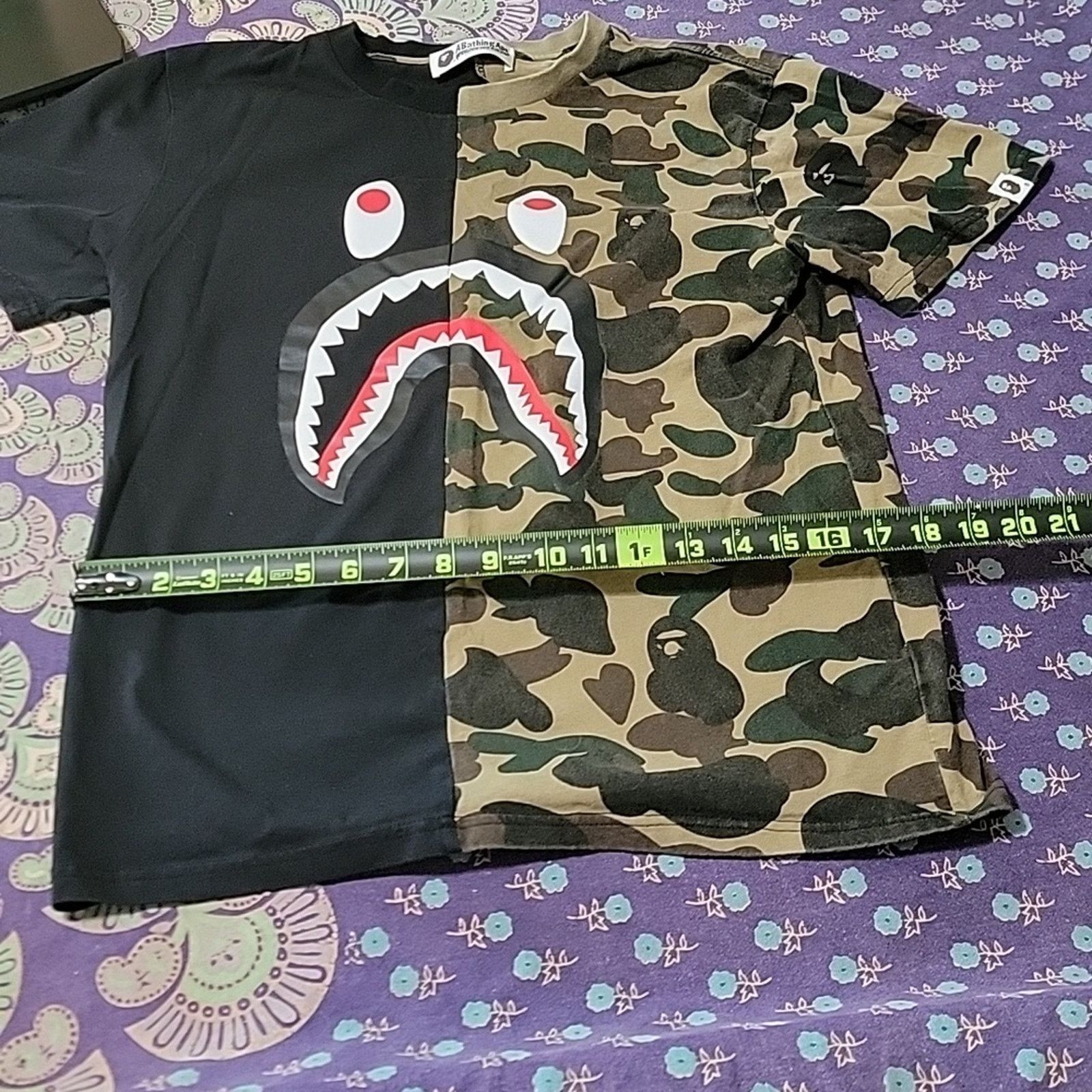 & Other Stories A Bathing Ape Graphic Tee Size US M / EU 48-50 / 2 - 9 Thumbnail