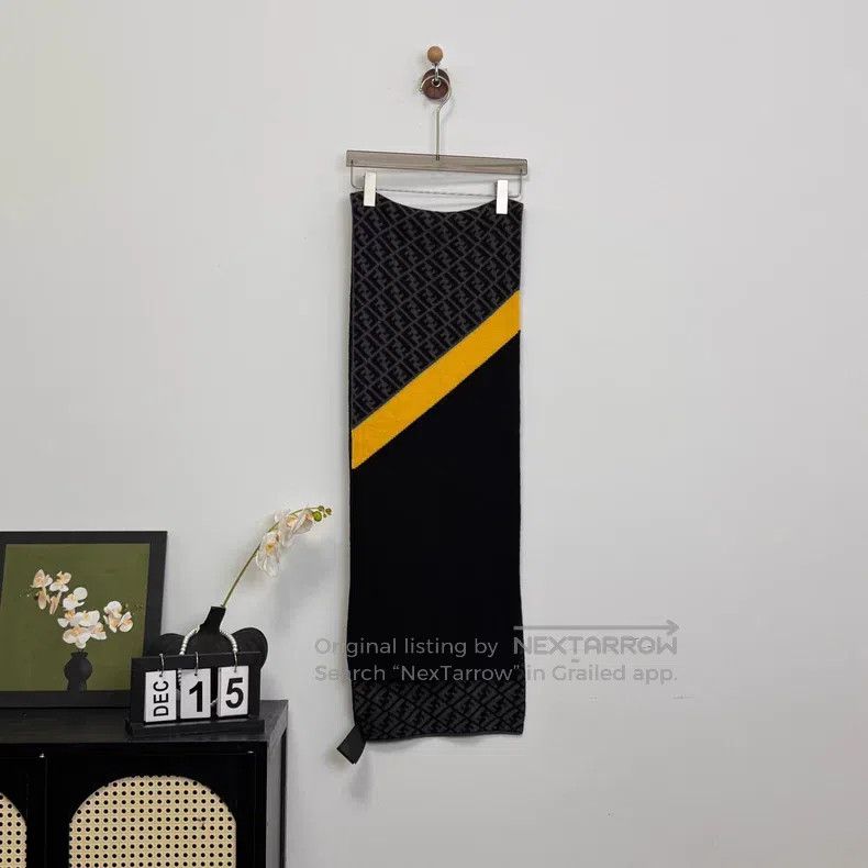 Fendi Fendi size 180x30cm Monogrammed Patchwork Scarf Size ONE SIZE - 1 Thumbnail