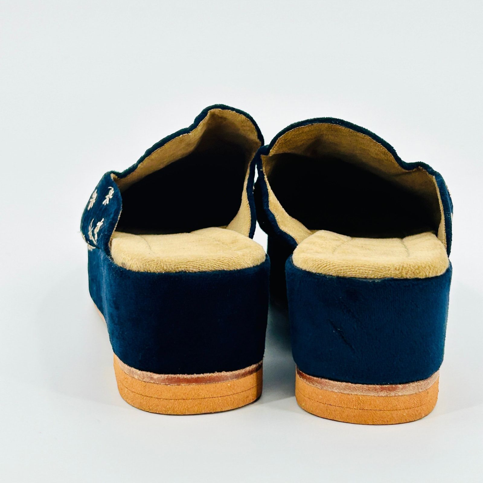 Handmade Rare Navy Velvet Embroidered Platform Slip-On Mule Shoes Size US 7.5 / IT 37.5 - 6 Thumbnail