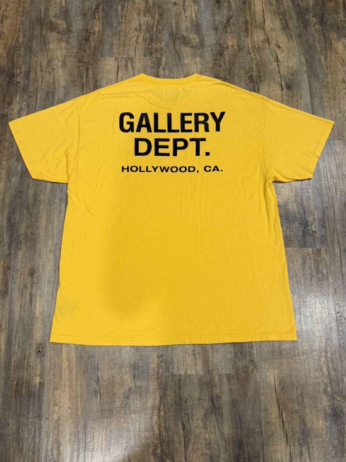 RARE Gallery Dept Yellow Souvenir Logo Tee Hollywood Vintage