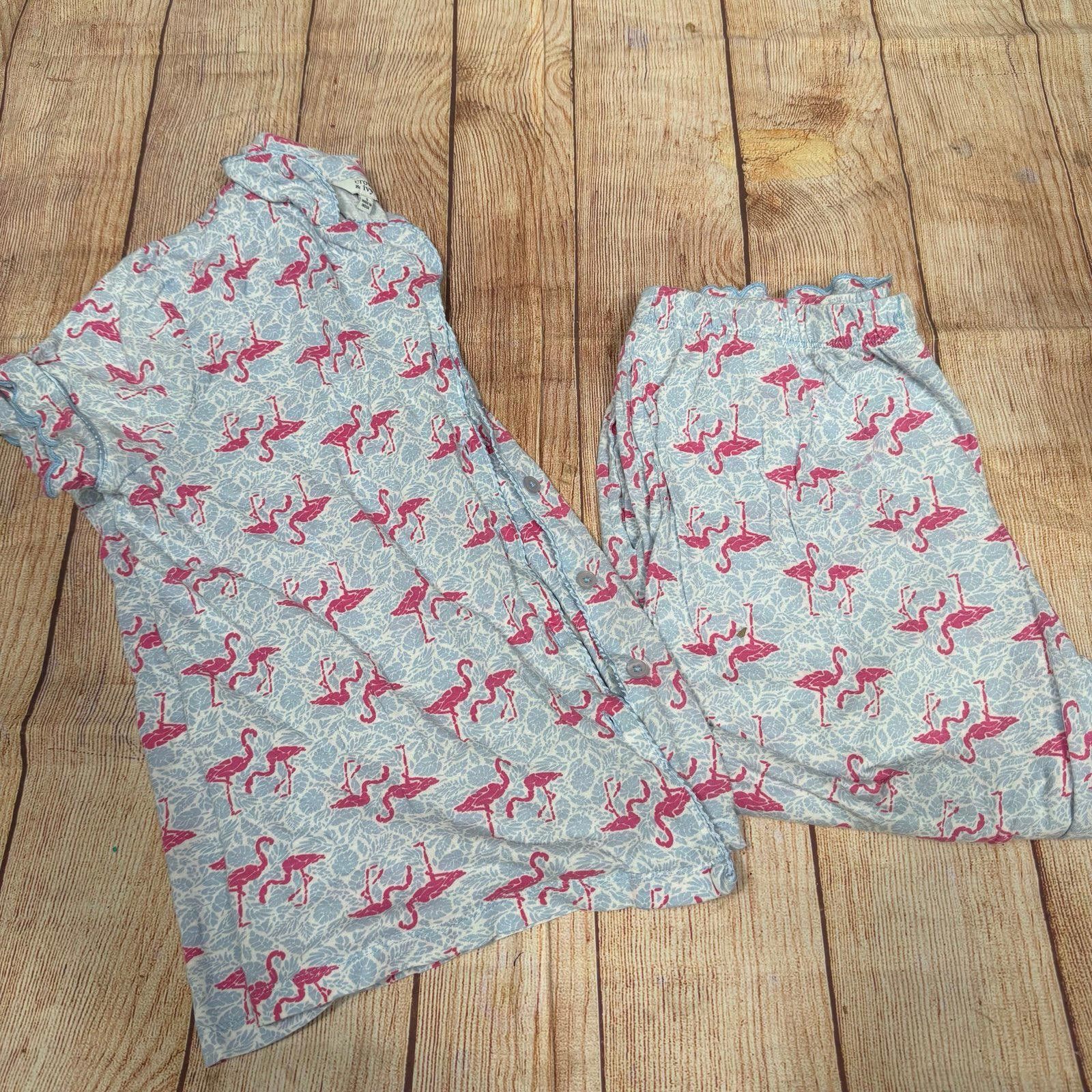 Other Crown & Ivy Small Flamingo Print Capri Pajama Set Size ONE SIZE - 1 Thumbnail