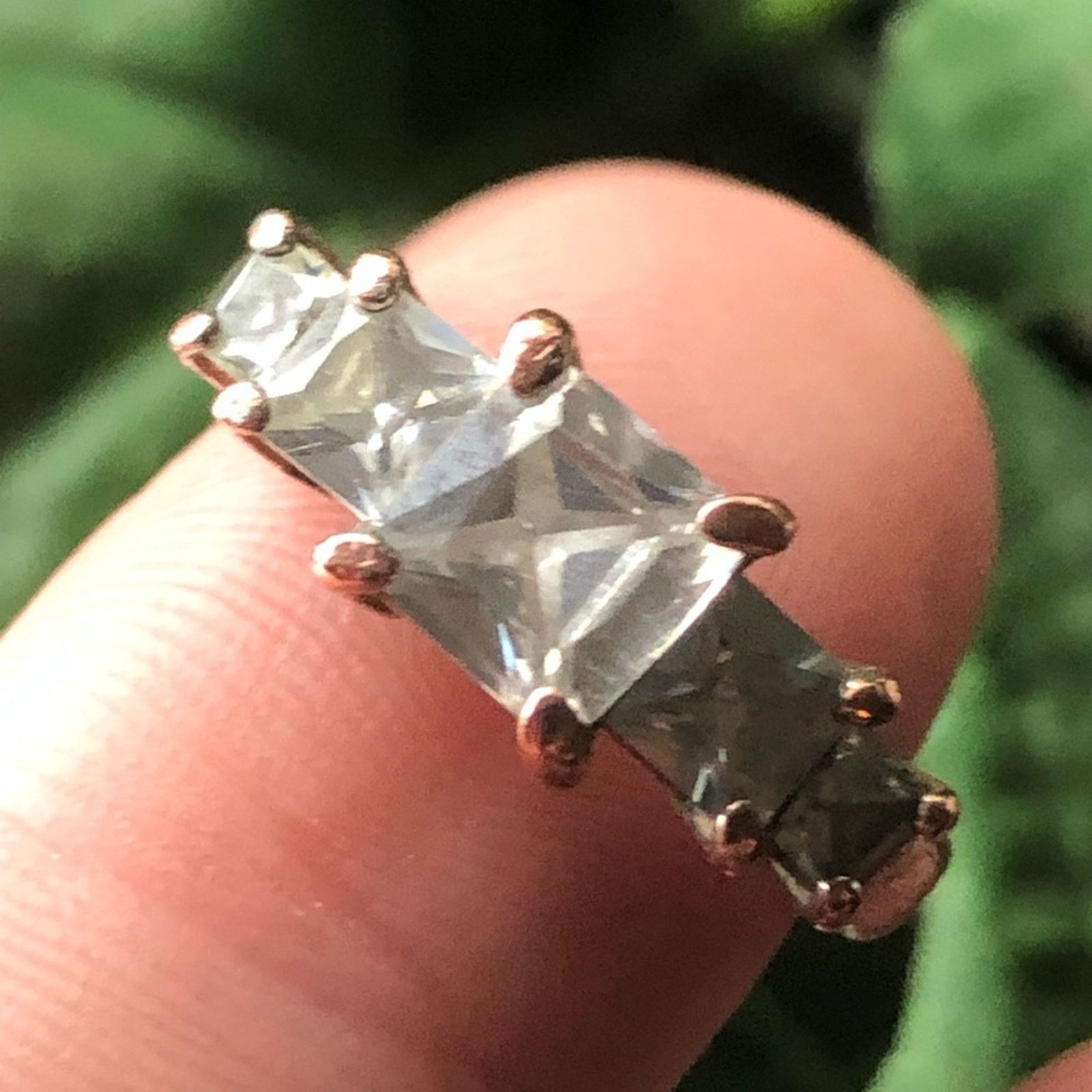 Vintage Vintage prong set square cut simulated diamond ring Size ONE SIZE - 1 Thumbnail