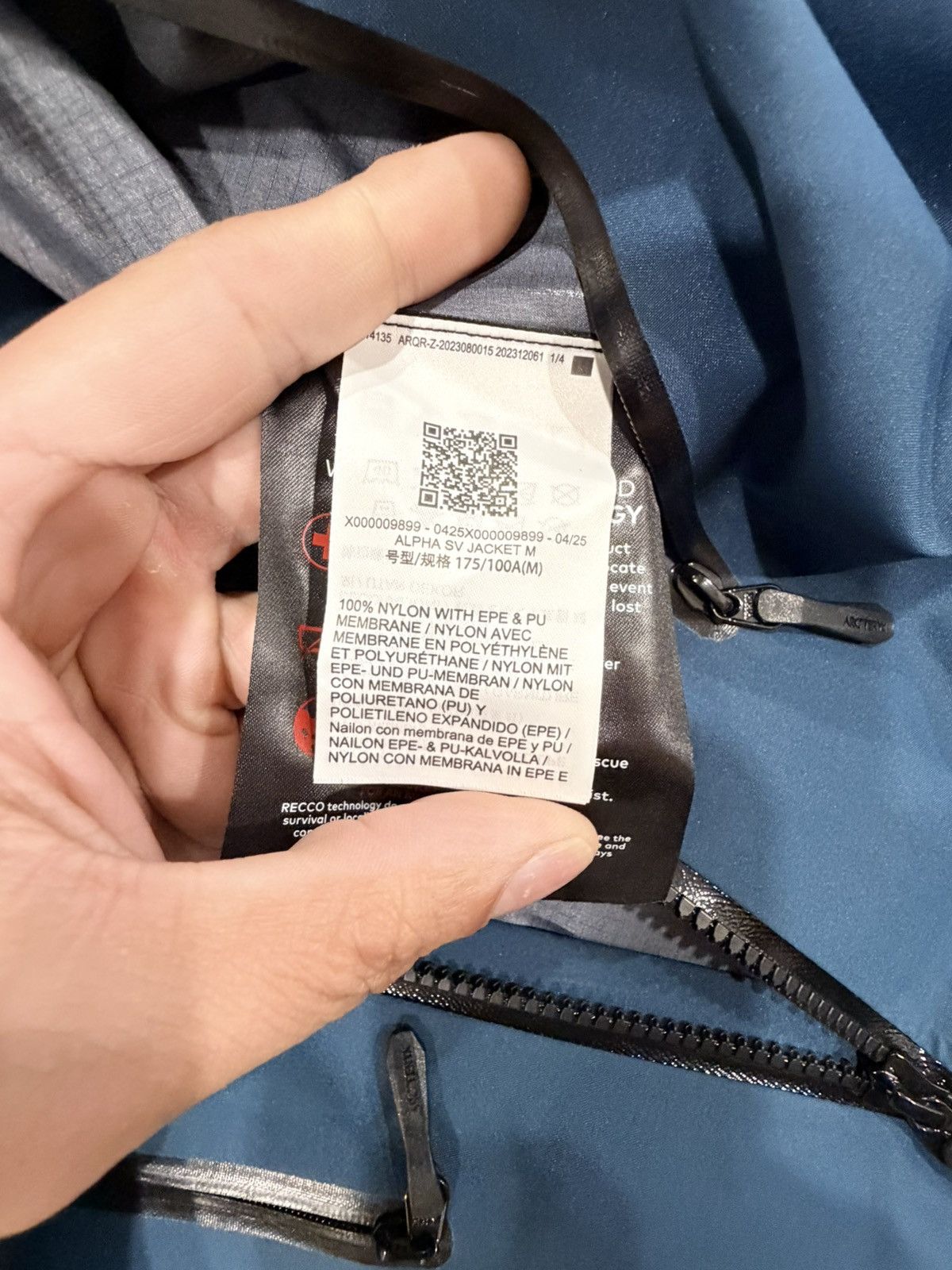 Arc'teryx Arc'teryx alpha SV lodestar medium M Size US M / EU 48-50 / 2 - 4 Thumbnail