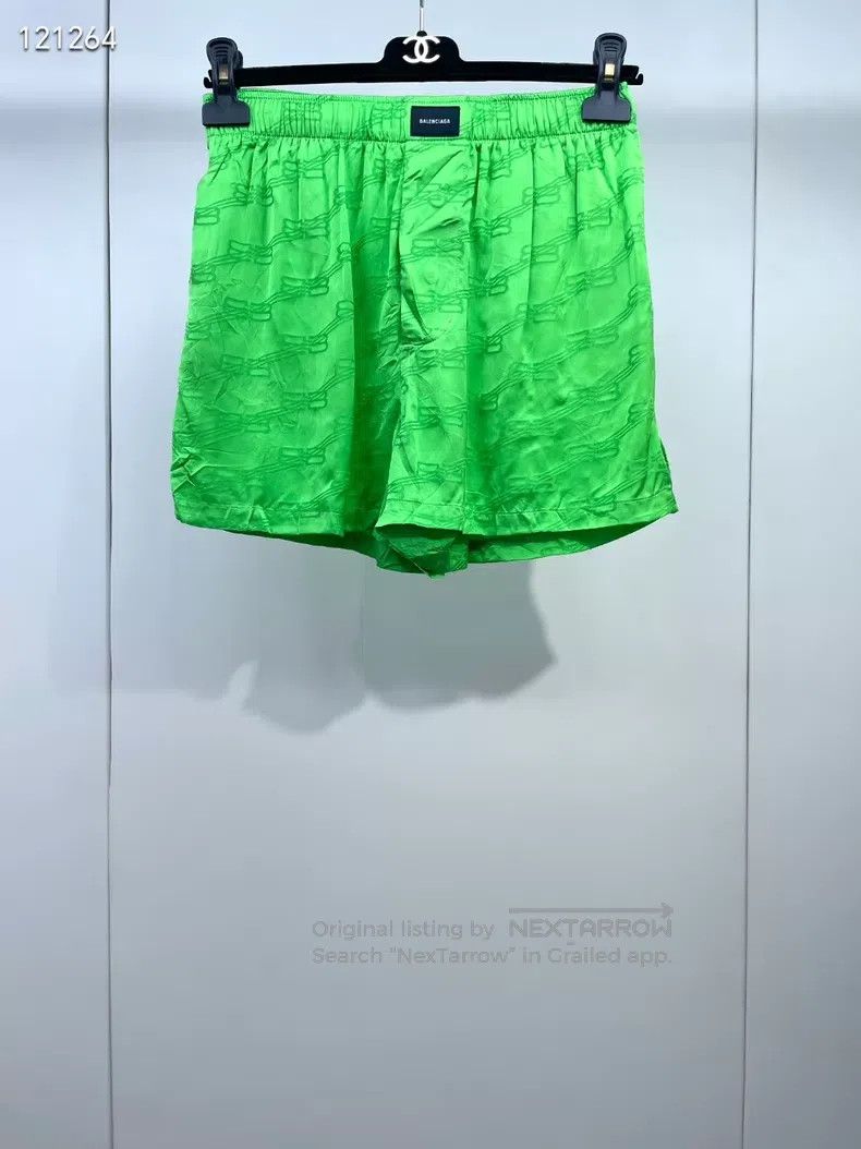 Balenciaga Balenciaga All-over printed shorts Size US 34 / EU 50 - 1 Thumbnail