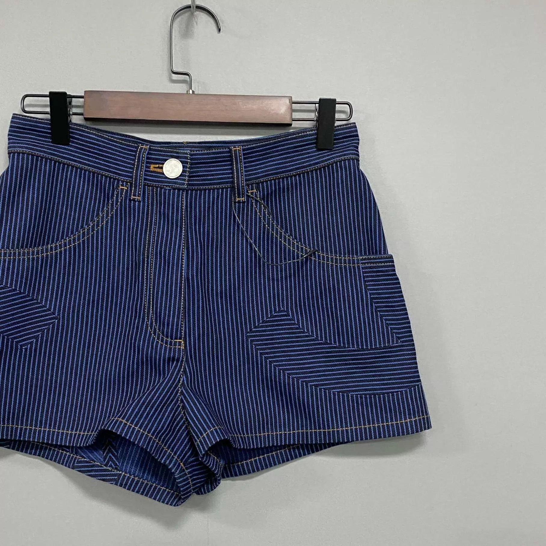 Chanel Chanel Women's Blue Stripe CC Logo Denim Shorts Size 25" / US 0 / IT 36 - 2 Thumbnail