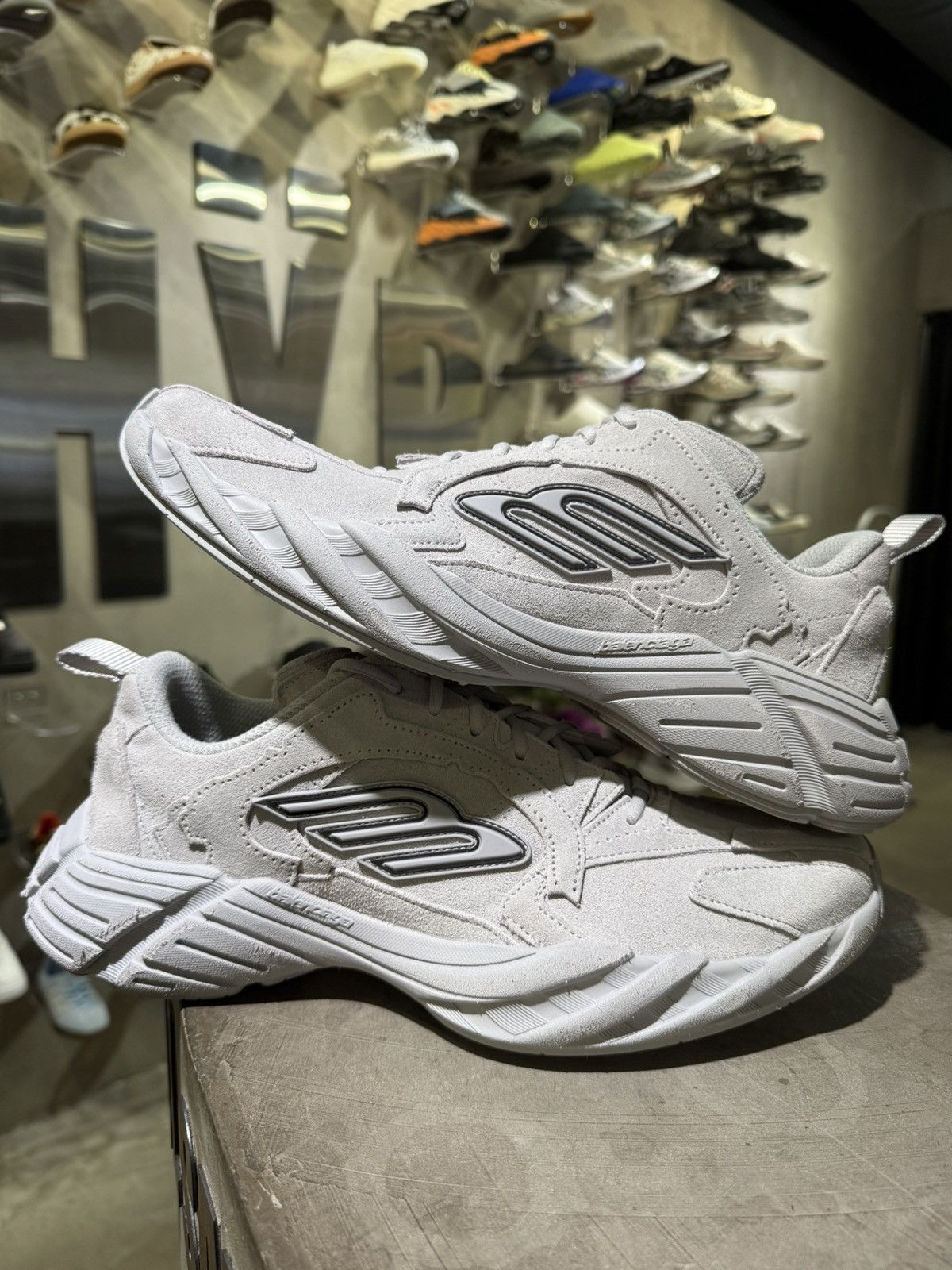 Balenciaga Balenciaga Monday Shoe Light Grey Size US 11 / EU 44 - 1 Thumbnail