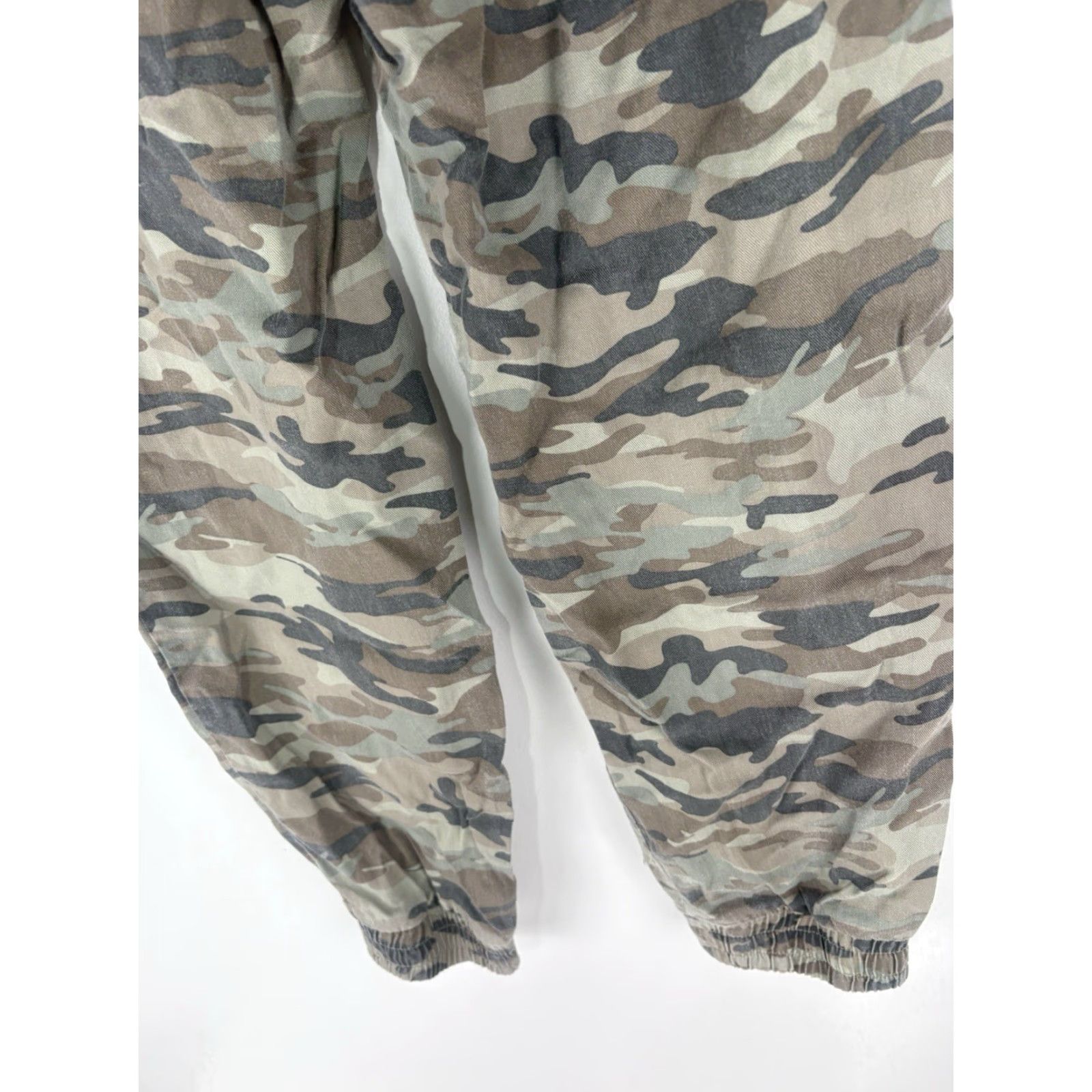Gap Vintage Gap Camouflage Joggers Women’s Size M Twill Drawstring Waist Tapered Leg Casual Pants Size 32" / US 10 / IT 46 - 7 Thumbnail