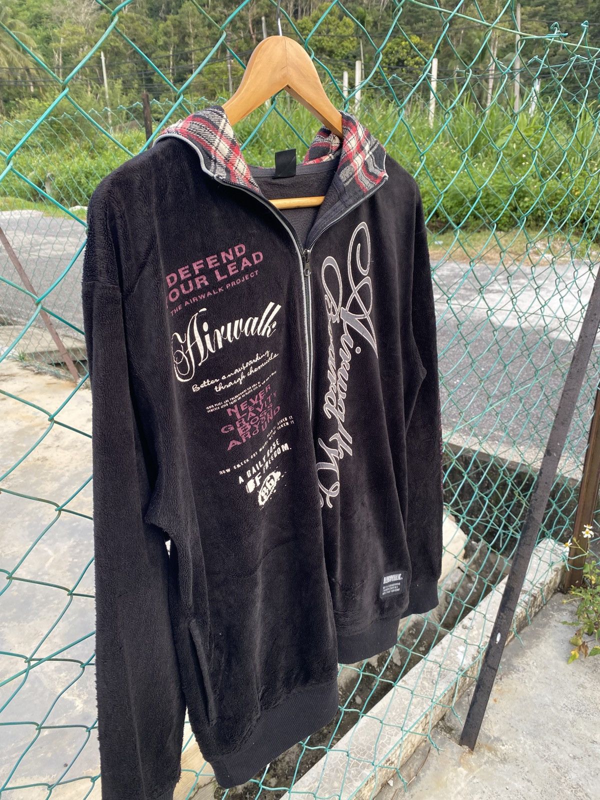 Airwalk Airwalk velvet zip up hoodie Size US XL / EU 56 / 4 - 4 Thumbnail