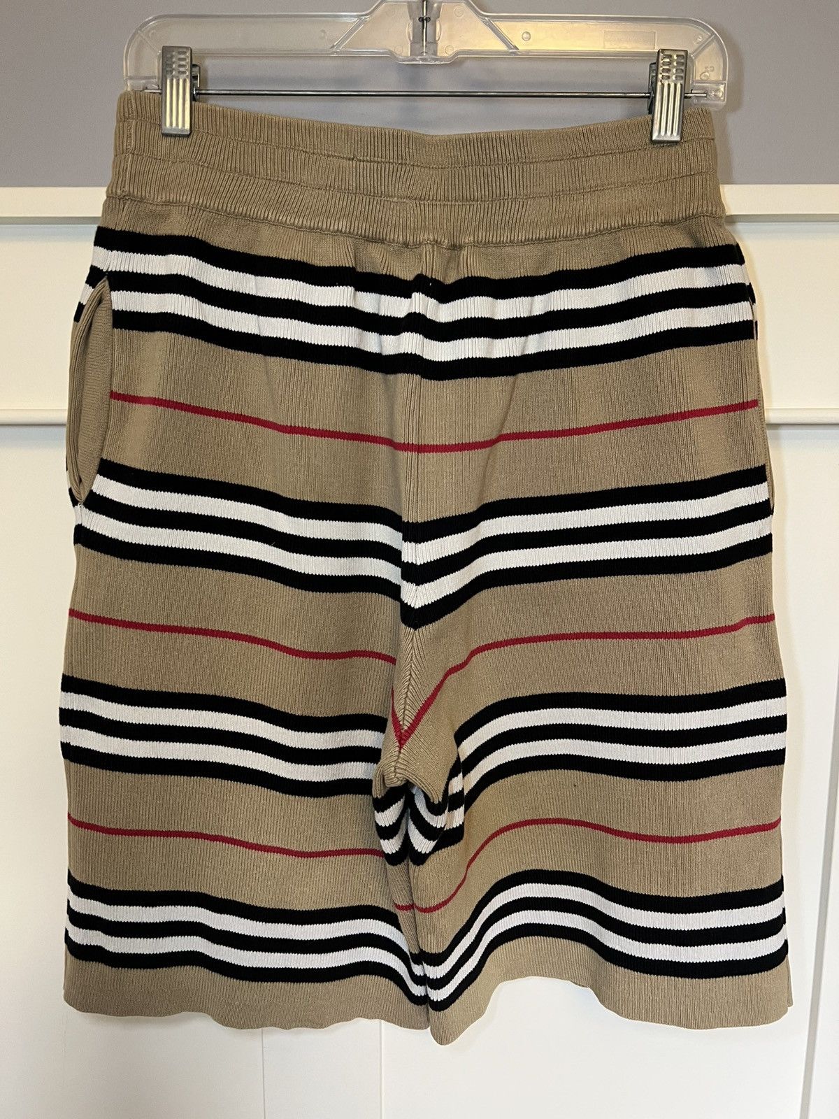 Burberry Vintage Burberry logo plaid heavy knit shorts Size US 32 / EU 48 - 1 Thumbnail