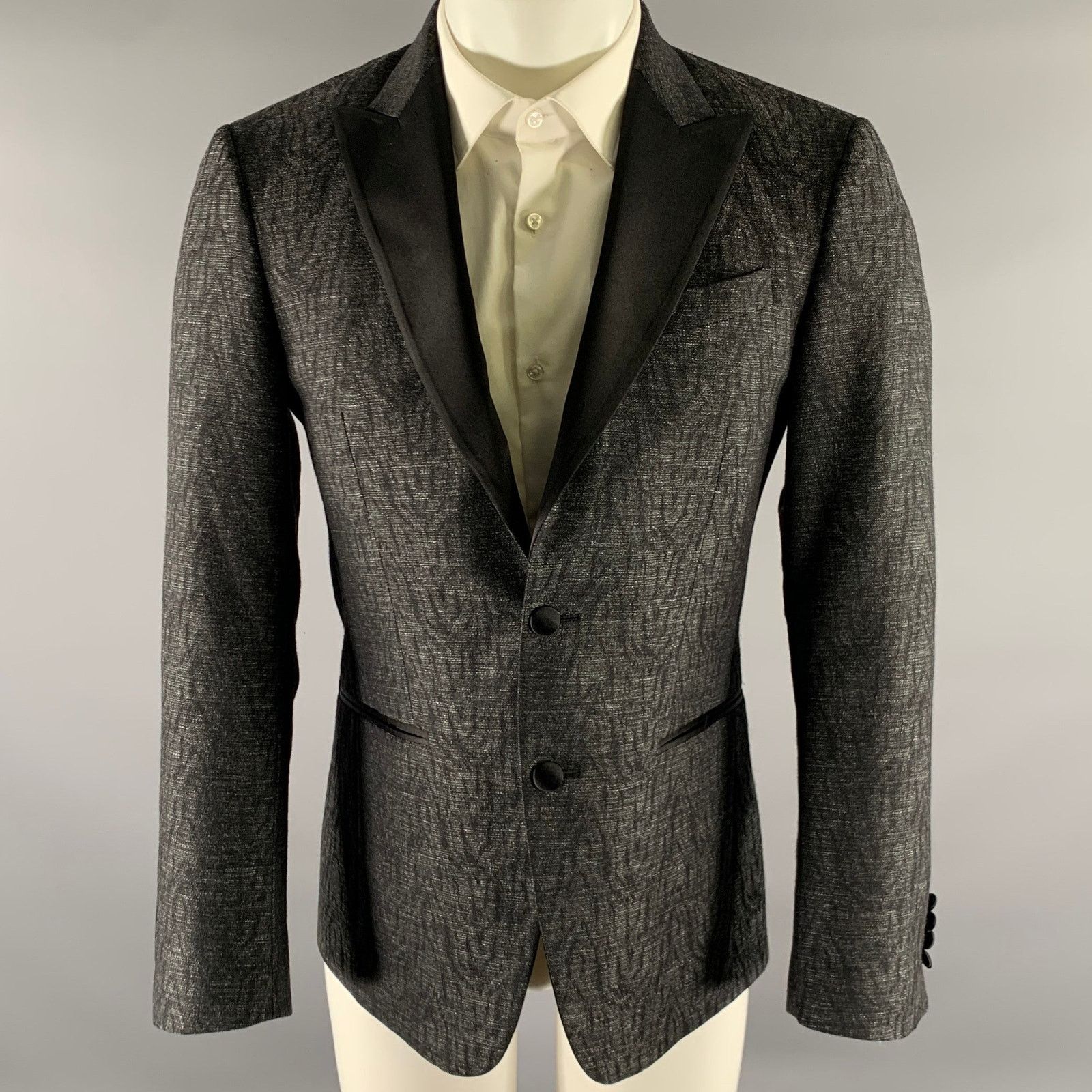 John Varvatos JOHN VARVATOS Size 40 Grey Black Wool Tuxedo Sport Coat Size US M / EU 48-50 / 2 - 1 Thumbnail